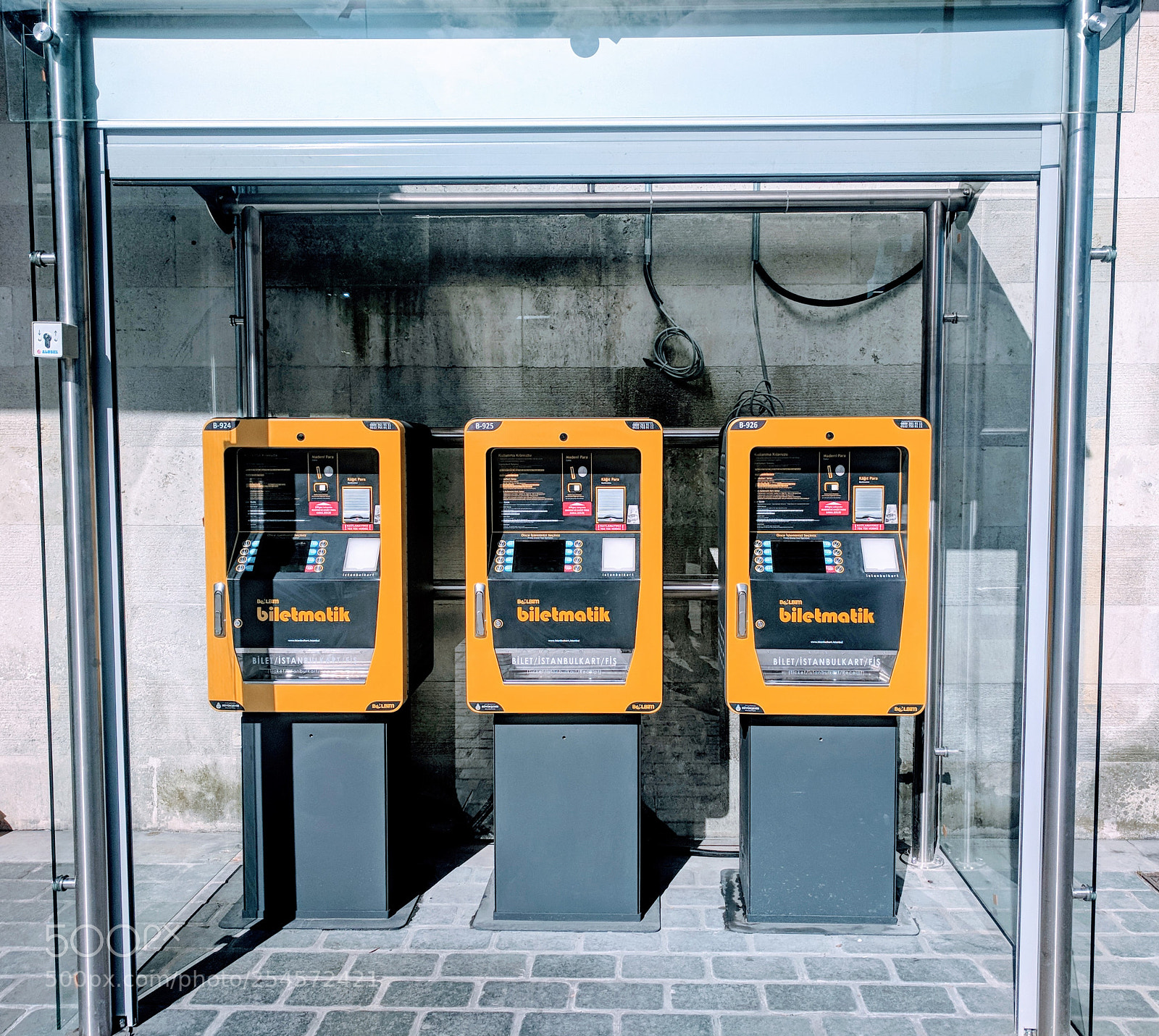 Google Pixel XL sample photo. Ticket machine photography