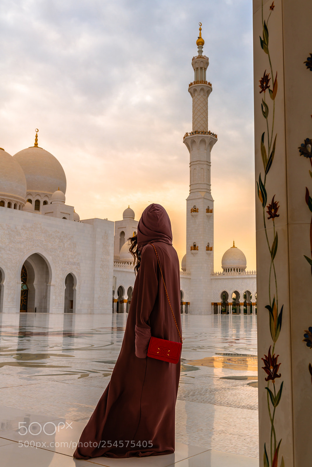Nikon D850 sample photo. Woman in abaya grand photography