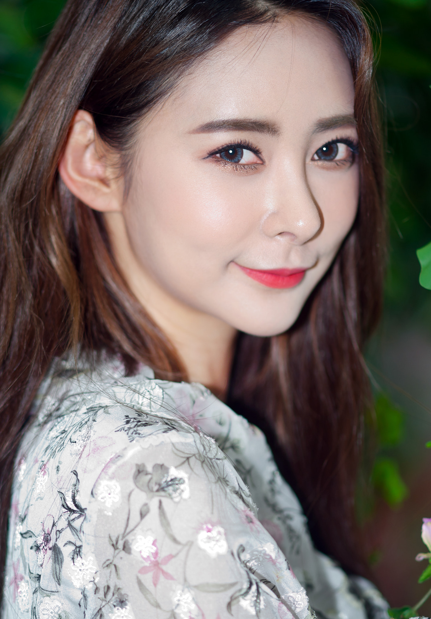 Sony Alpha DSLR-A900 sample photo. The face,, photography