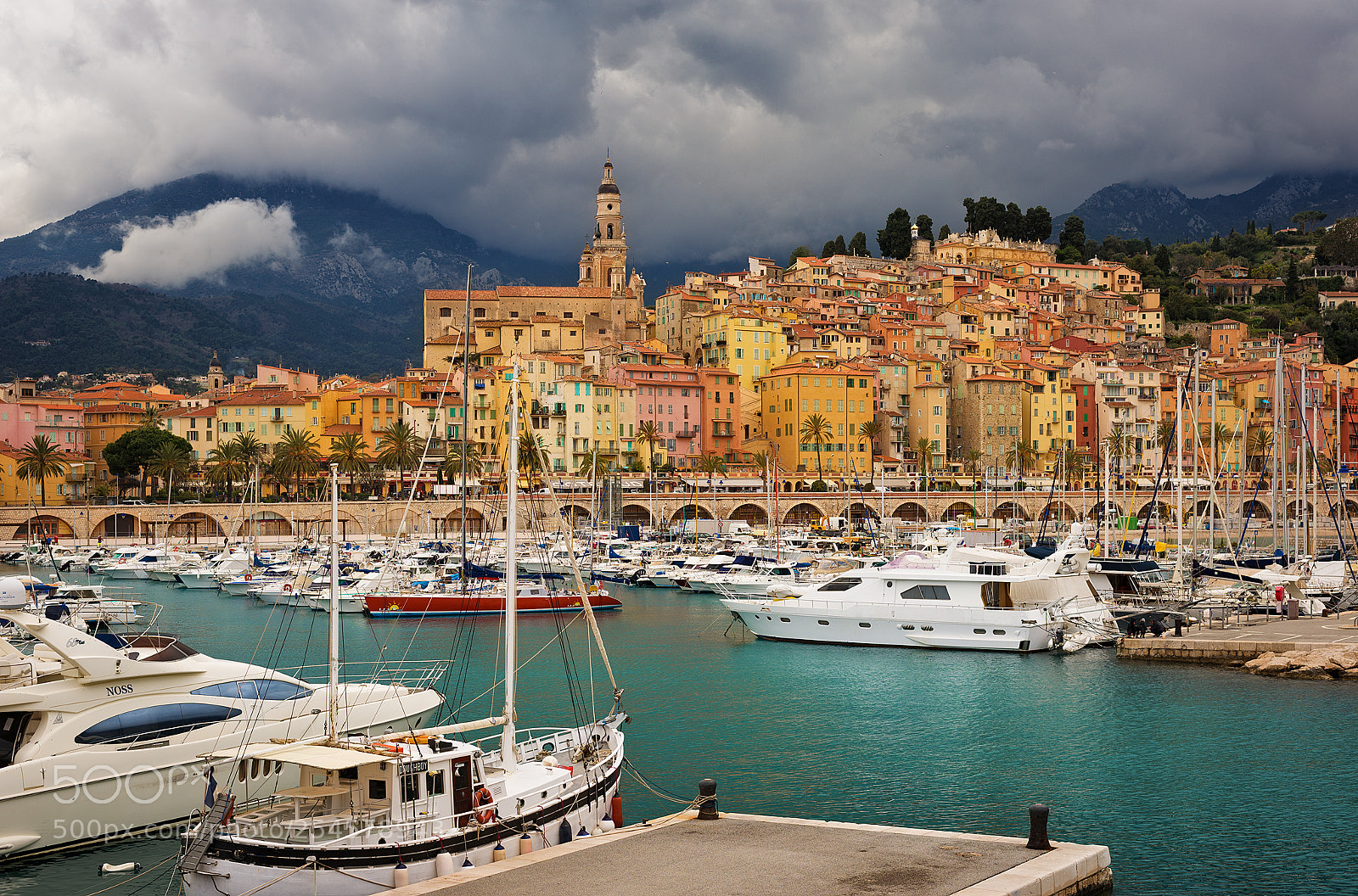 Nikon D610 sample photo. Boats, buildings and black photography