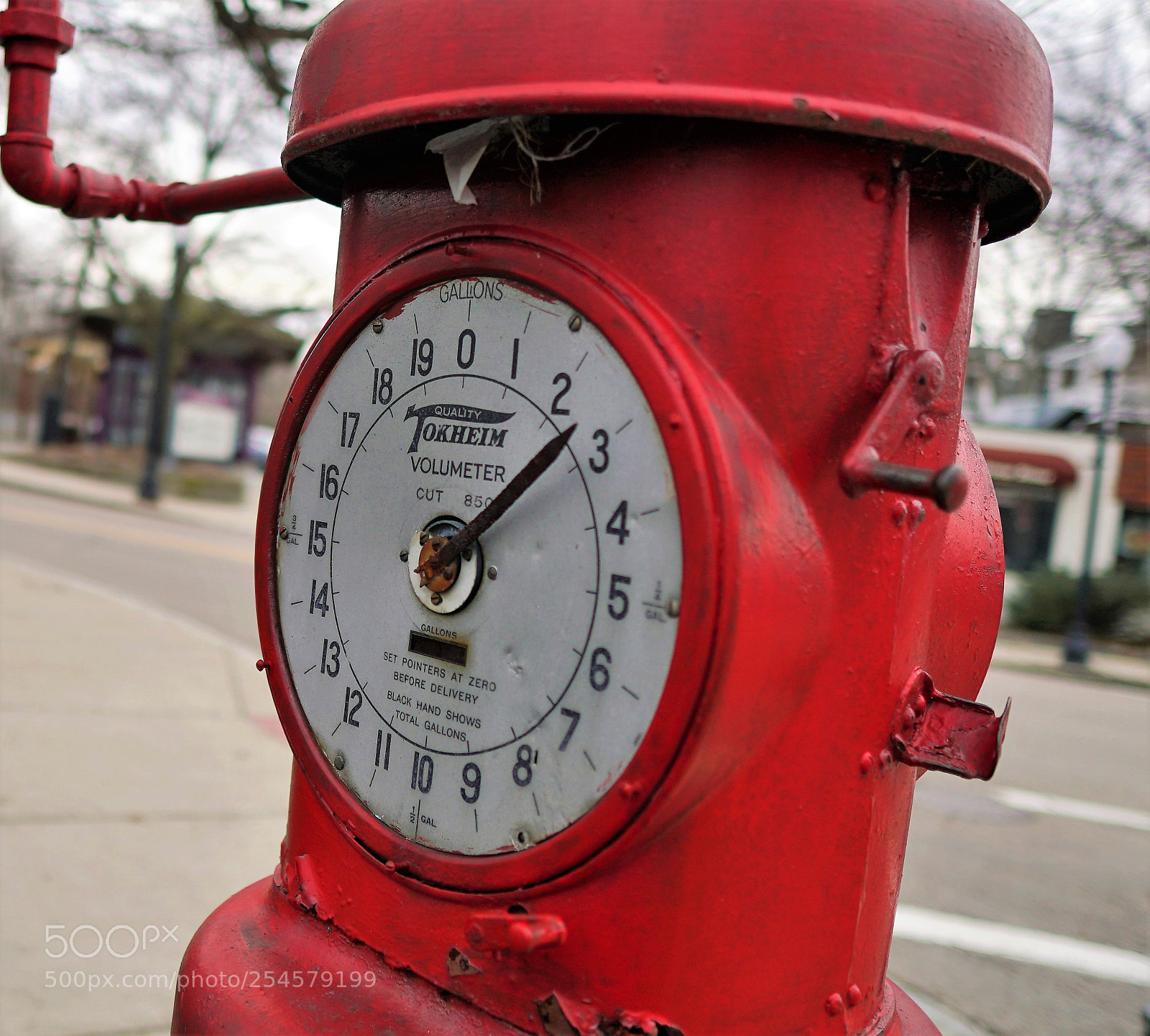 Sony a6500 sample photo. Old gas pump still photography