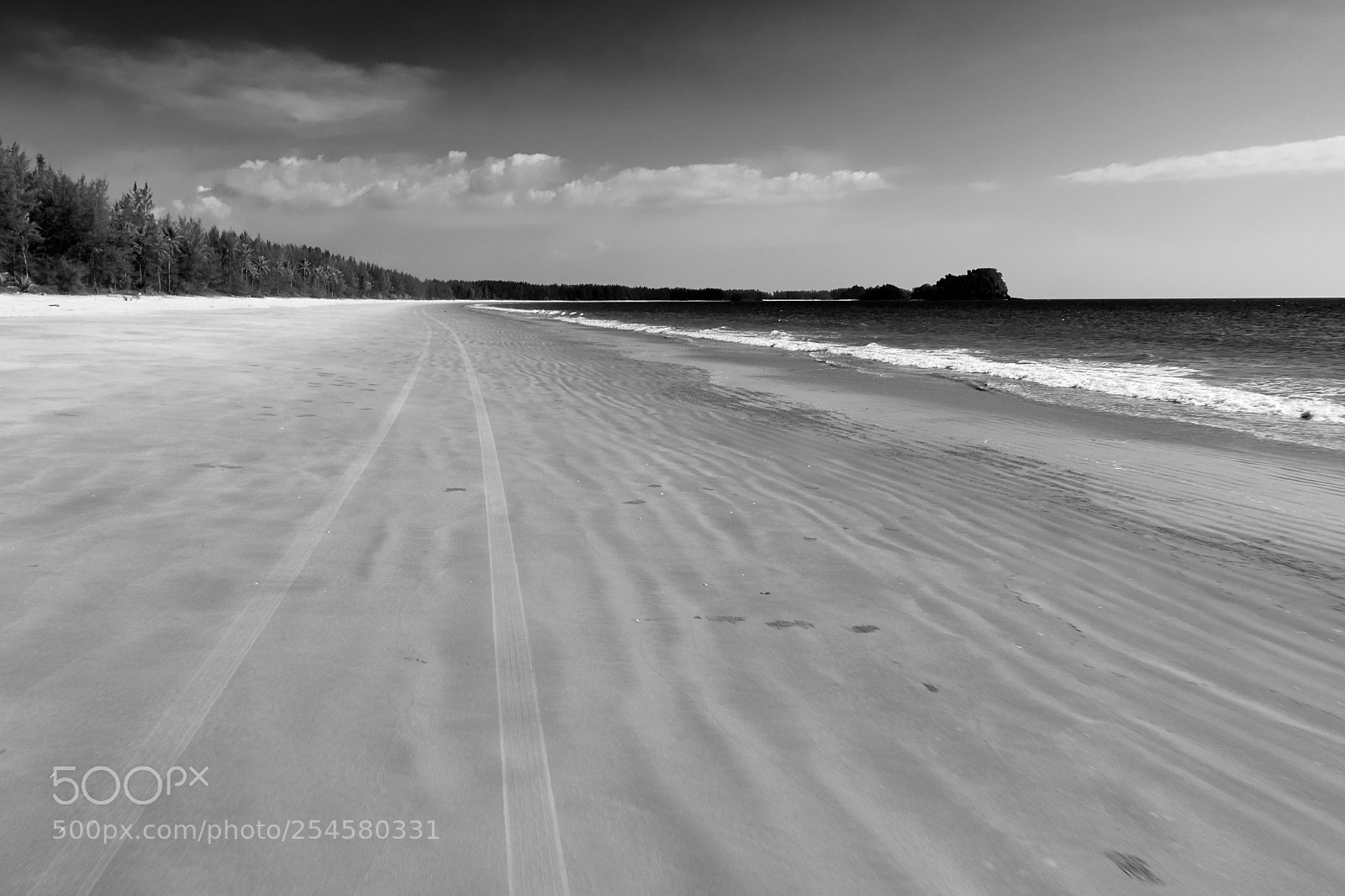 Sony Cyber-shot DSC-RX100 IV sample photo. Northwest beach, phra thong photography