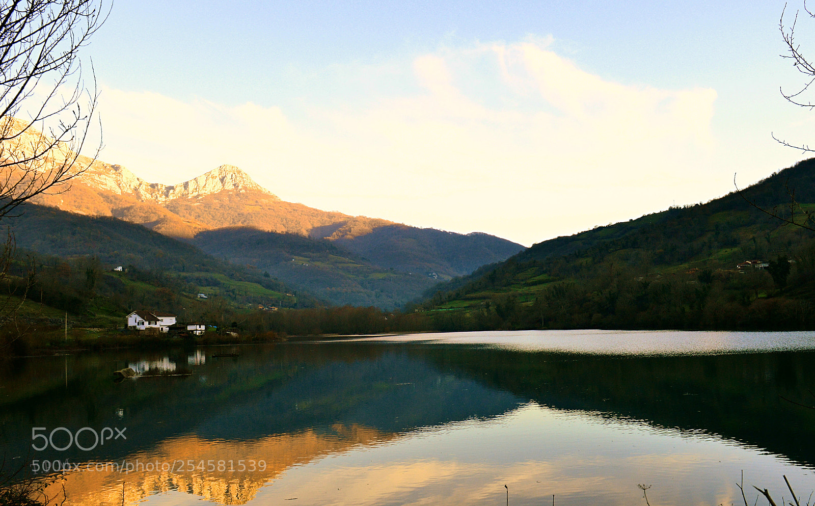 Nikon D3200 sample photo. Peque os reflejos small photography