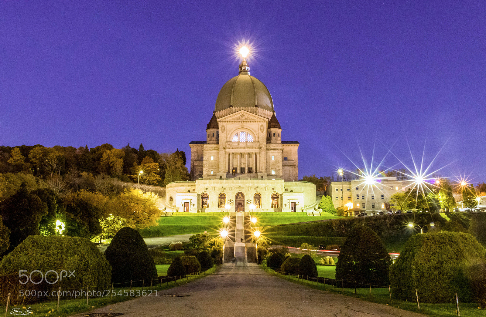 Canon EOS 750D (EOS Rebel T6i / EOS Kiss X8i) sample photo. Saint joseph's oratory photography