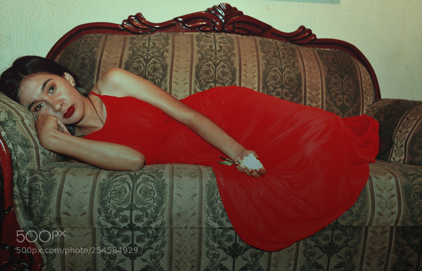 Nikon D5000 sample photo. Wait. photography