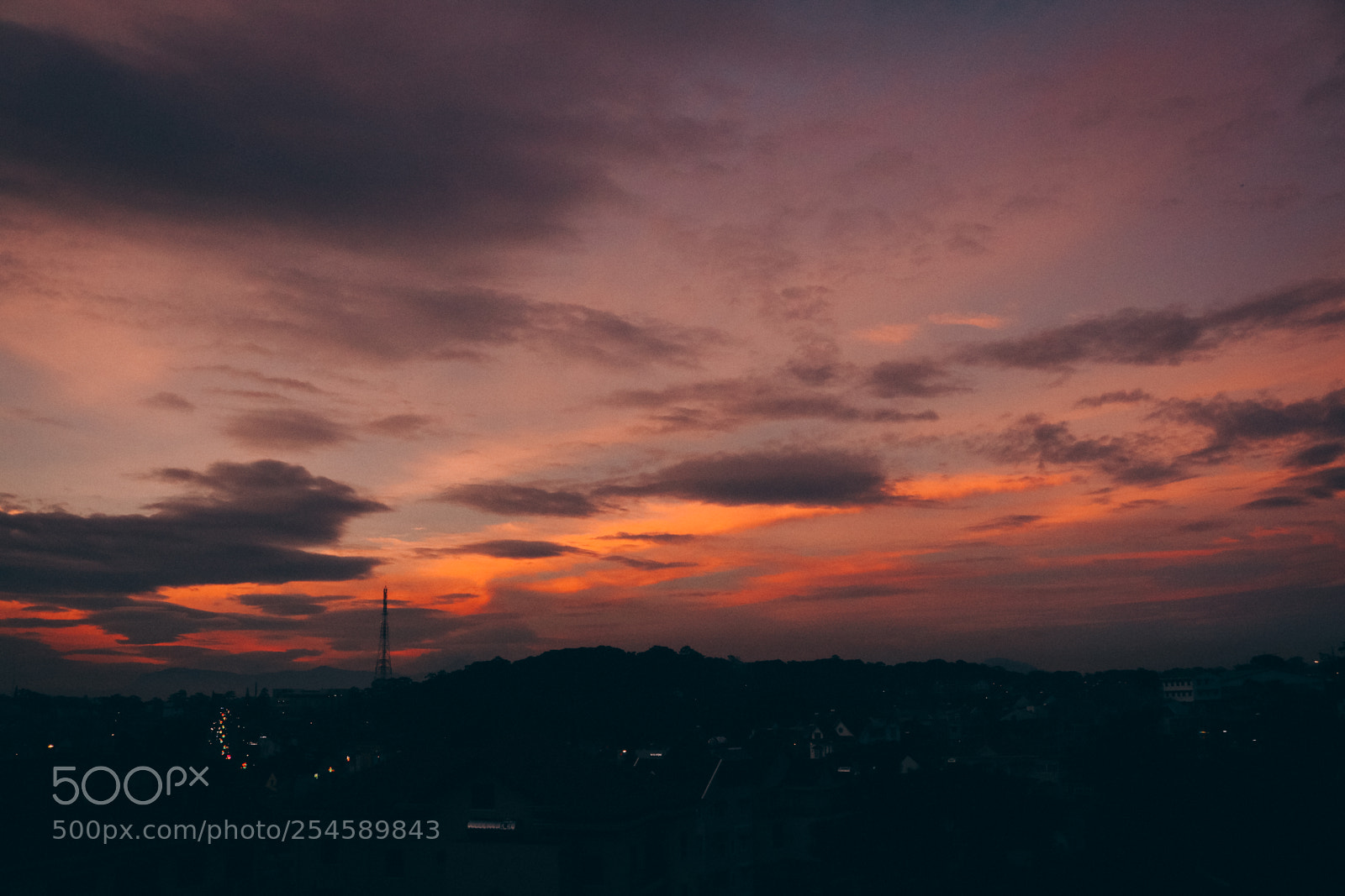 Canon EOS 750D (EOS Rebel T6i / EOS Kiss X8i) sample photo. Dusk photography