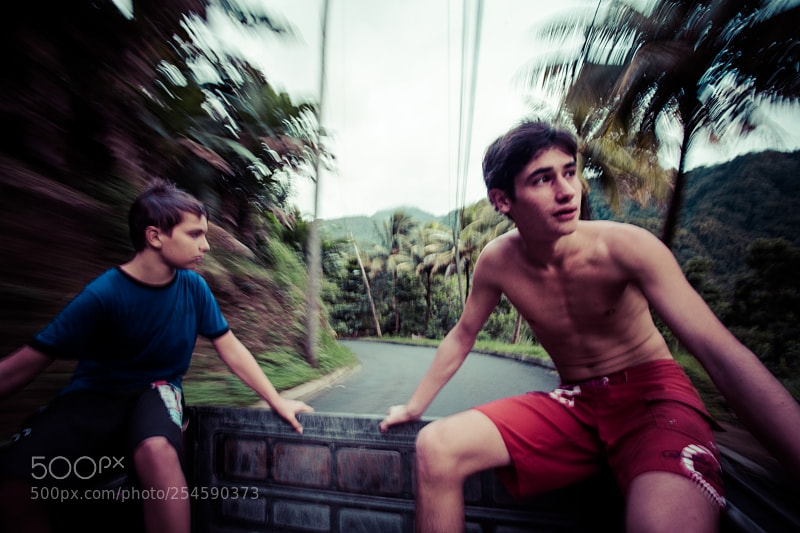 Canon EOS 5D Mark II sample photo. Traffic photography