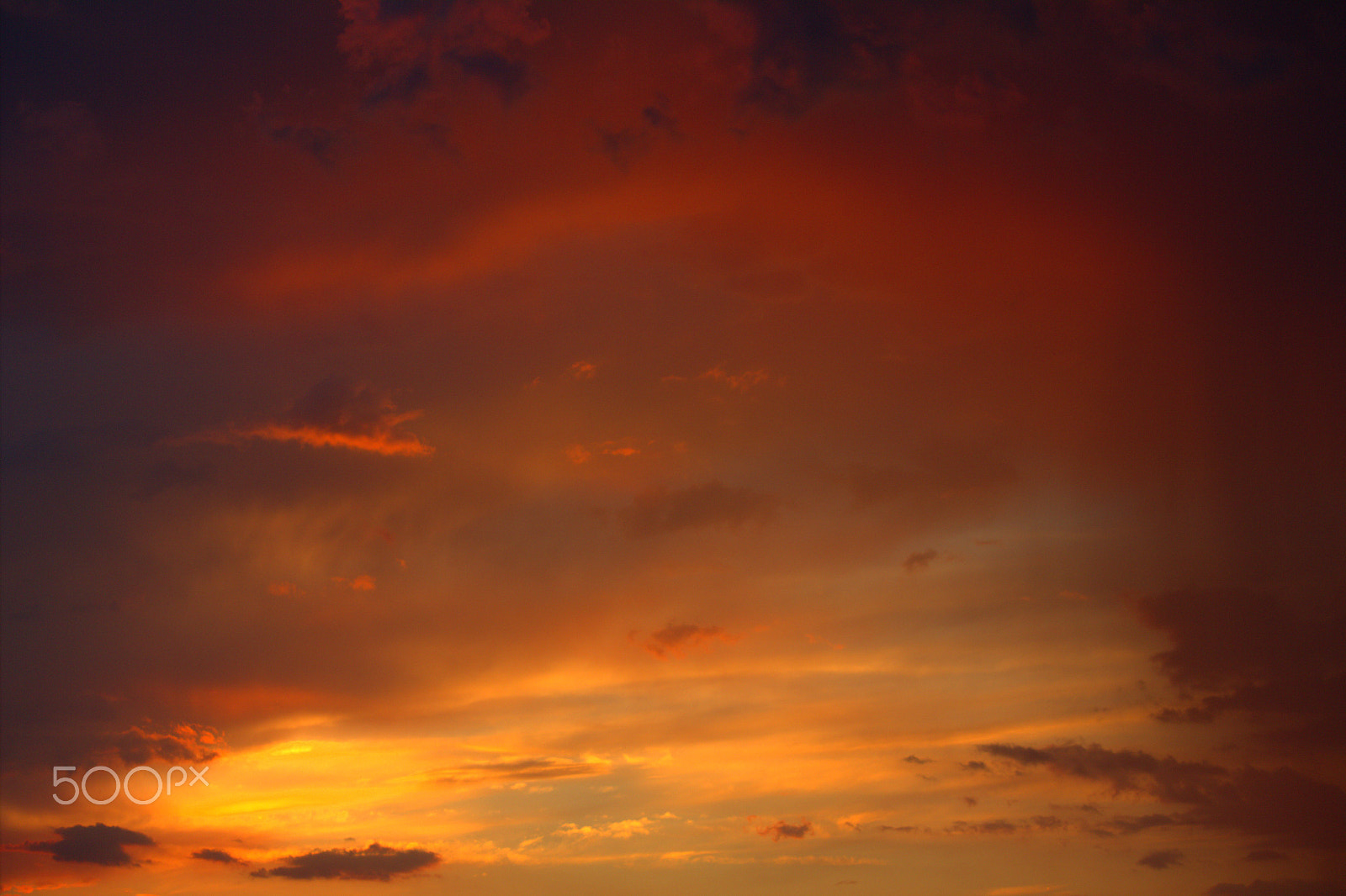 Canon EF-S 55-250mm F4-5.6 IS sample photo. Olio su cielo photography