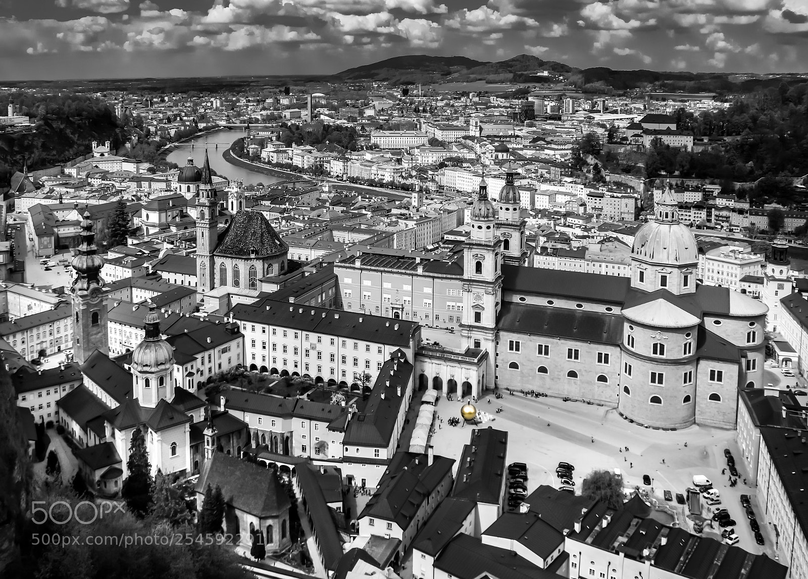 Canon EOS 80D sample photo. Goldkugel salzburg photography