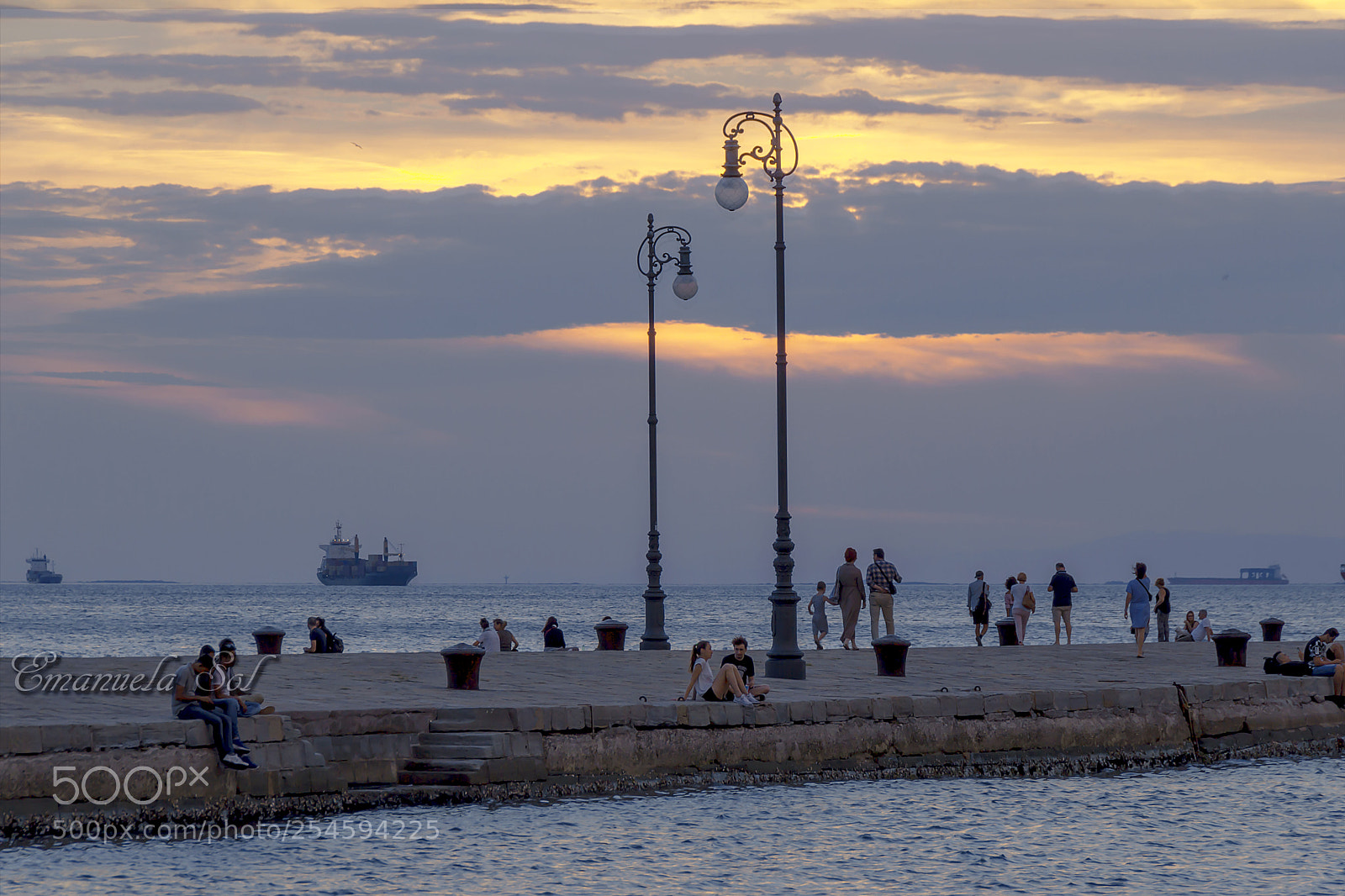 Canon EOS 600D (Rebel EOS T3i / EOS Kiss X5) sample photo. Trieste - molo audace photography