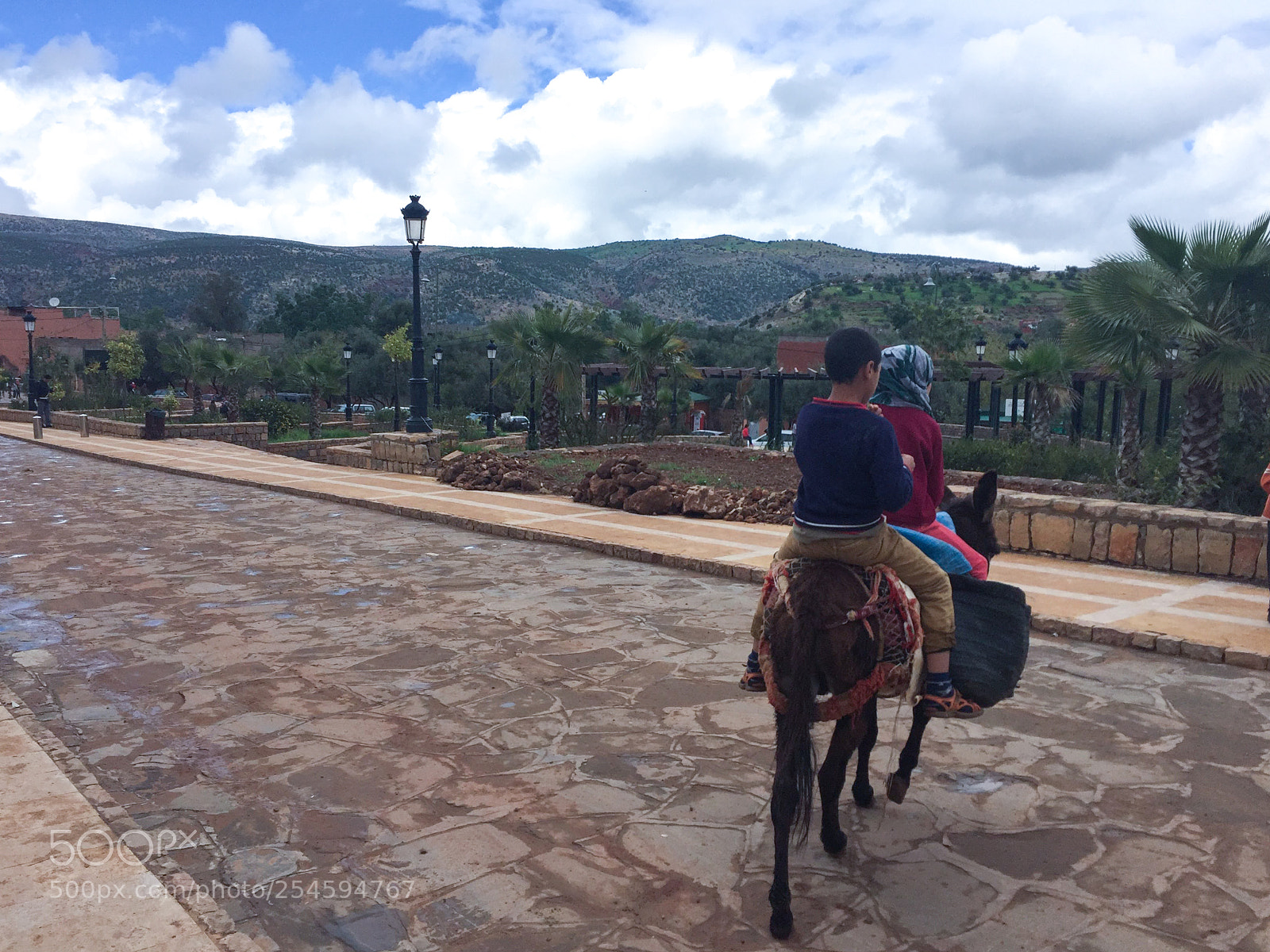 Apple iPhone 6 sample photo. Ouzoud children on a photography