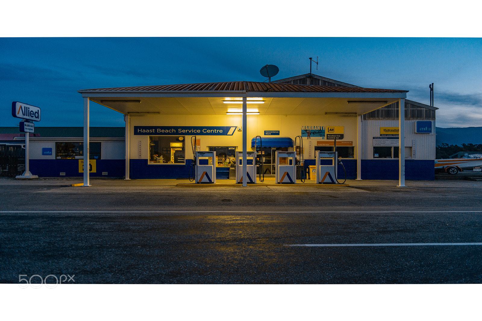 Nikon D800 sample photo. Station photography