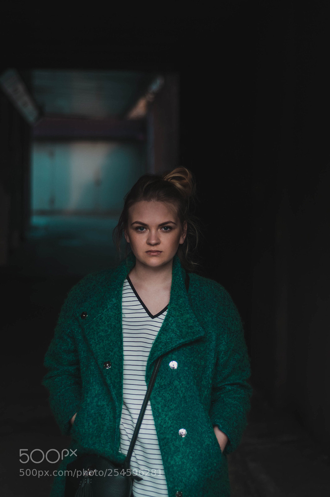 Nikon D90 sample photo. Girl in green coat photography