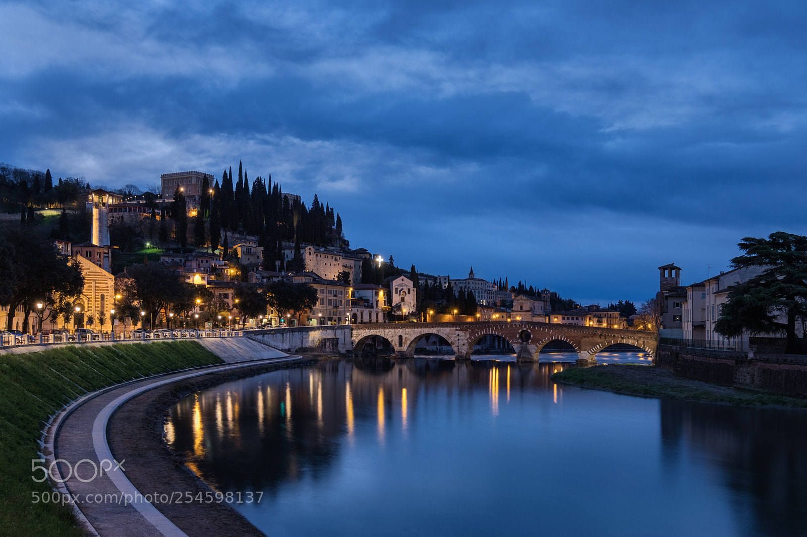 Fujifilm X-T2 sample photo. Ponte pietra photography