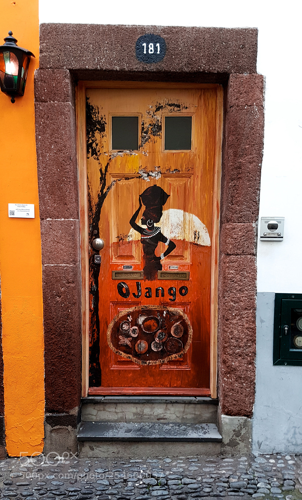 Samsung Galaxy S7 sample photo. Cool door photography