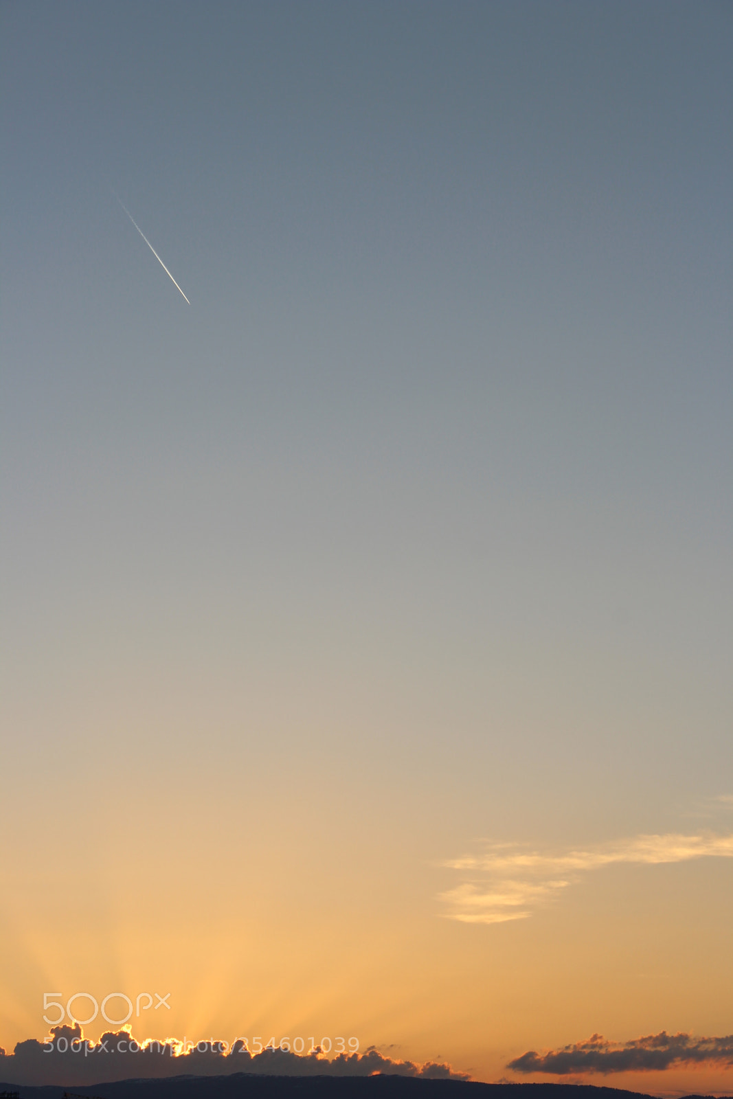 Canon EOS 1300D (EOS Rebel T6 / EOS Kiss X80) sample photo. April sunset photography