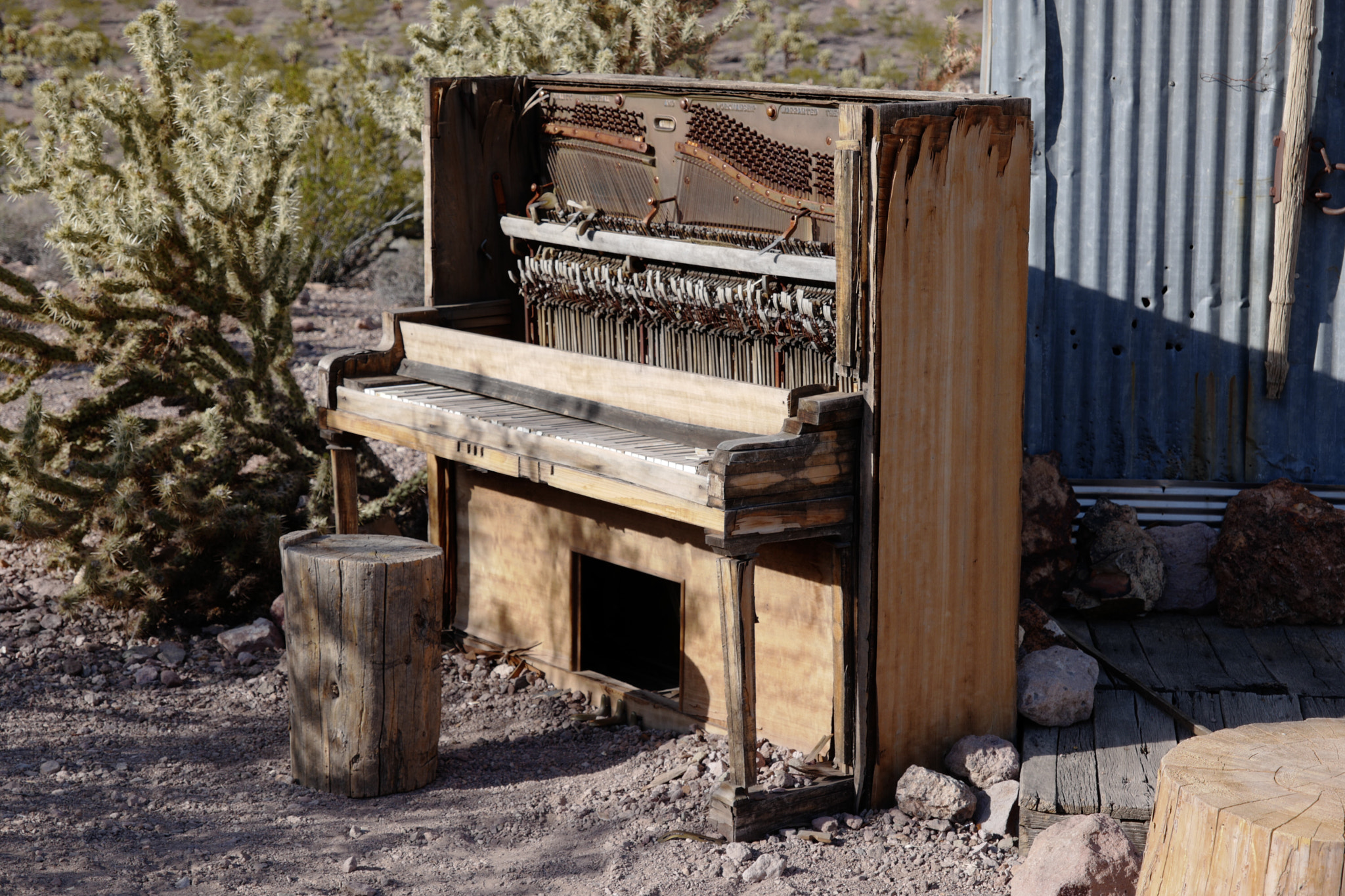 Leica CL sample photo. Old piano photography