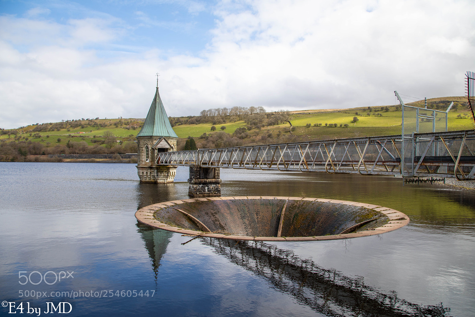 Canon EOS 5D Mark IV sample photo. Sink hole photography