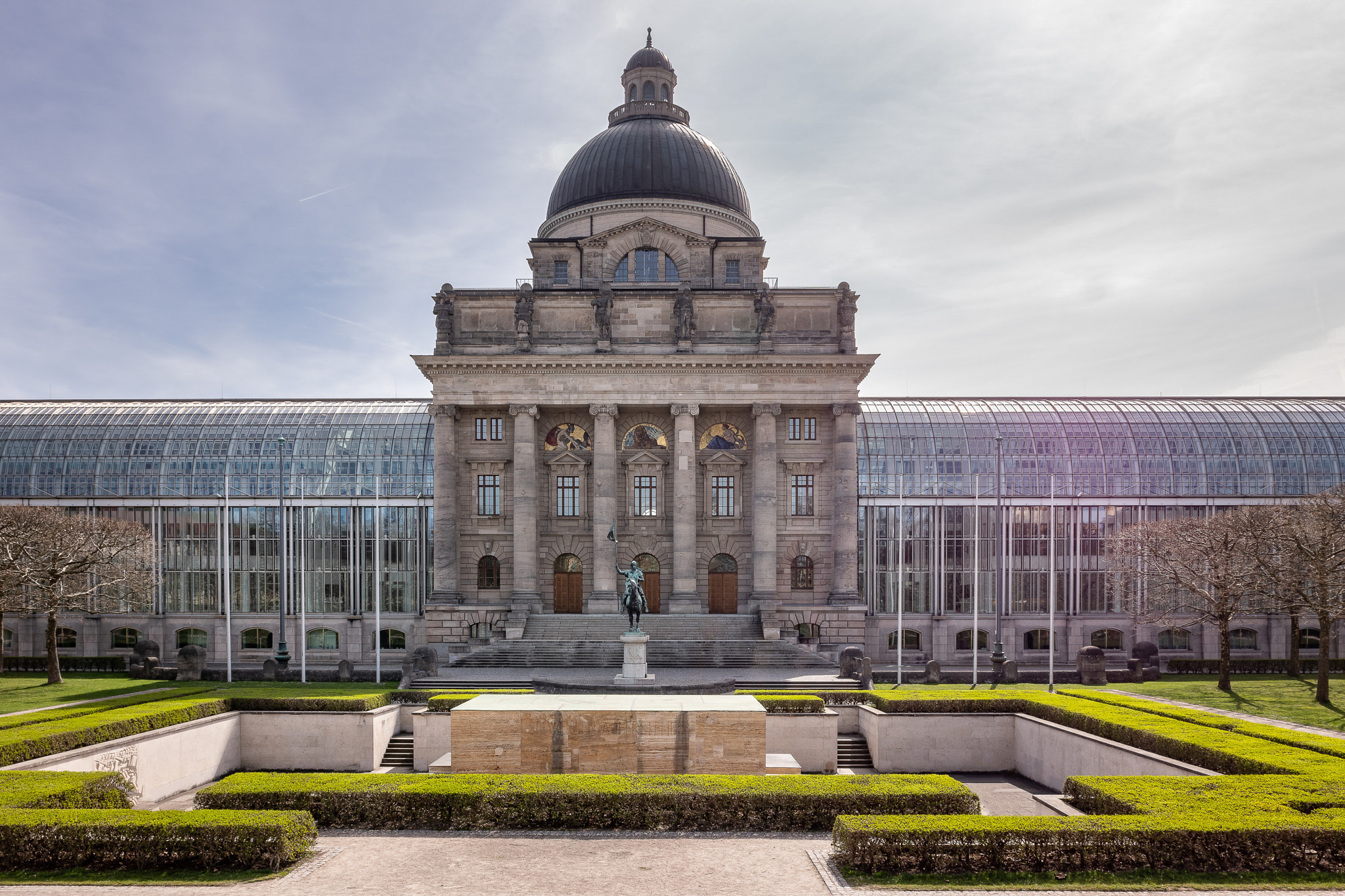 Leica CL sample photo. Bavarian state chancellery photography