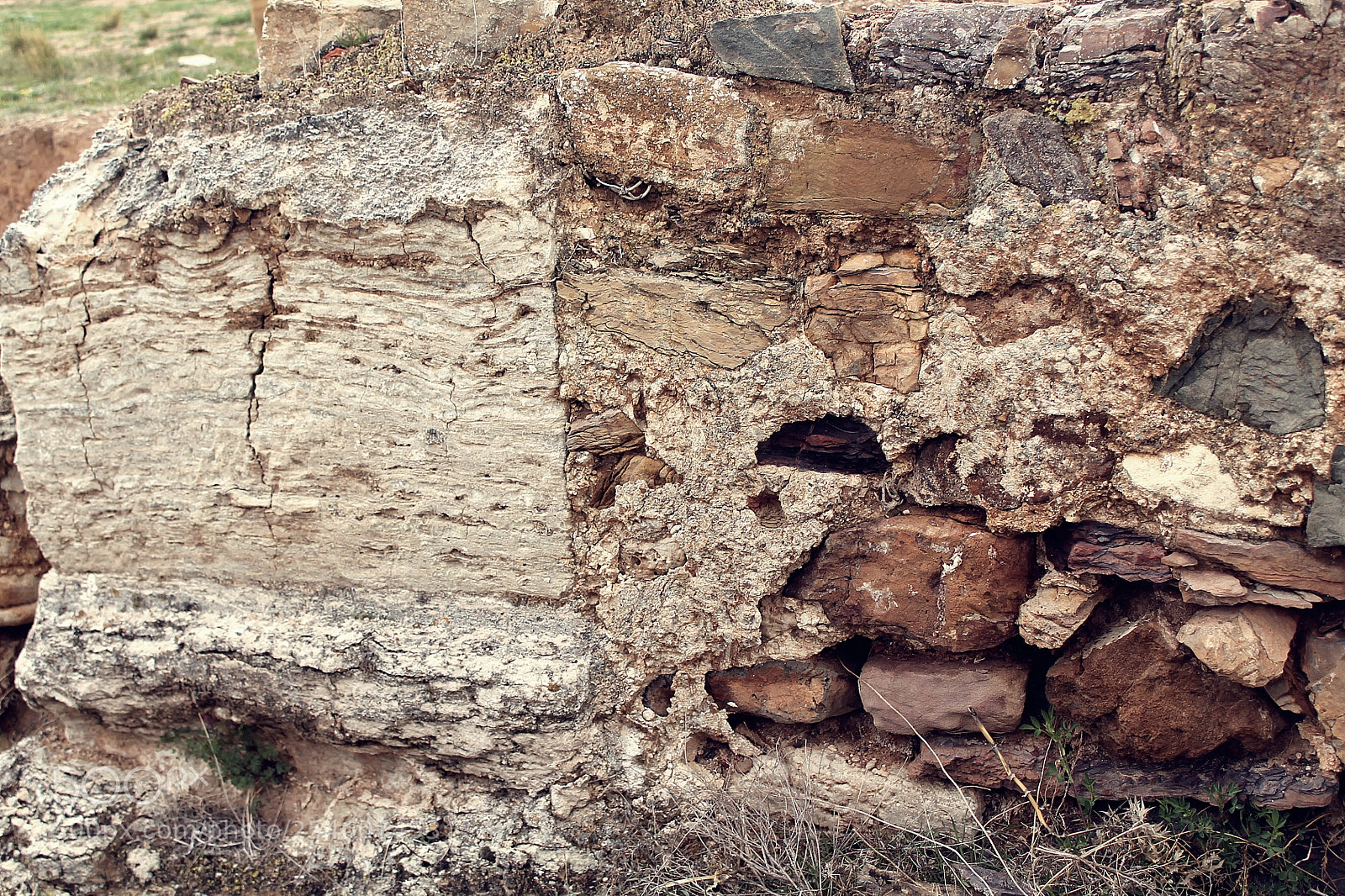 Canon EOS 1100D (EOS Rebel T3 / EOS Kiss X50) sample photo. Mixed ancient stones photography