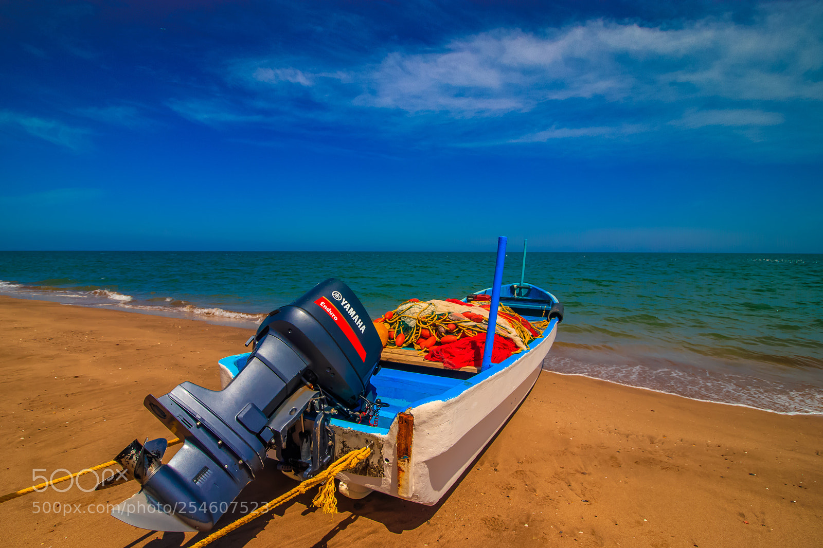 Canon EOS 80D sample photo. Boat_at_beach photography