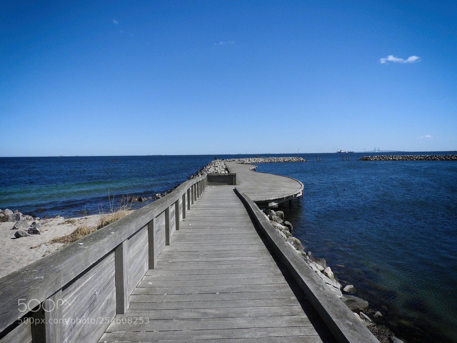 Nikon Coolpix P610 sample photo. Seaside photography