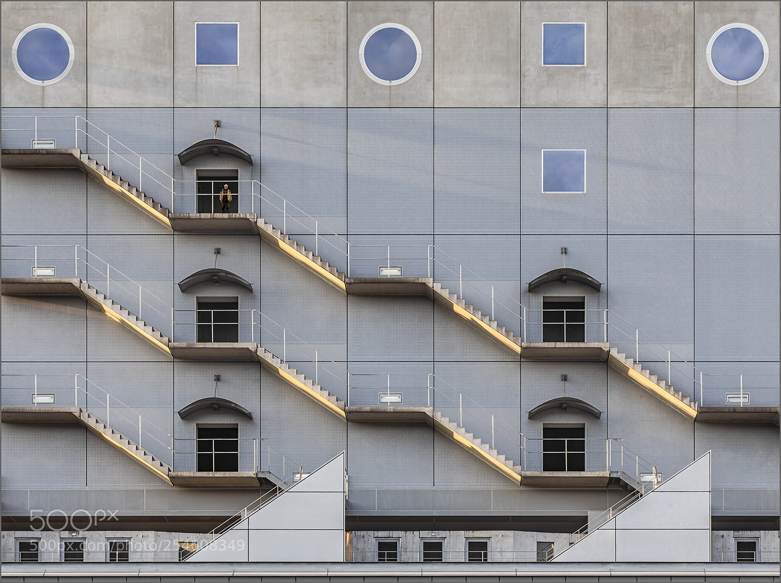 Canon EOS 5D Mark IV sample photo. Facade photography
