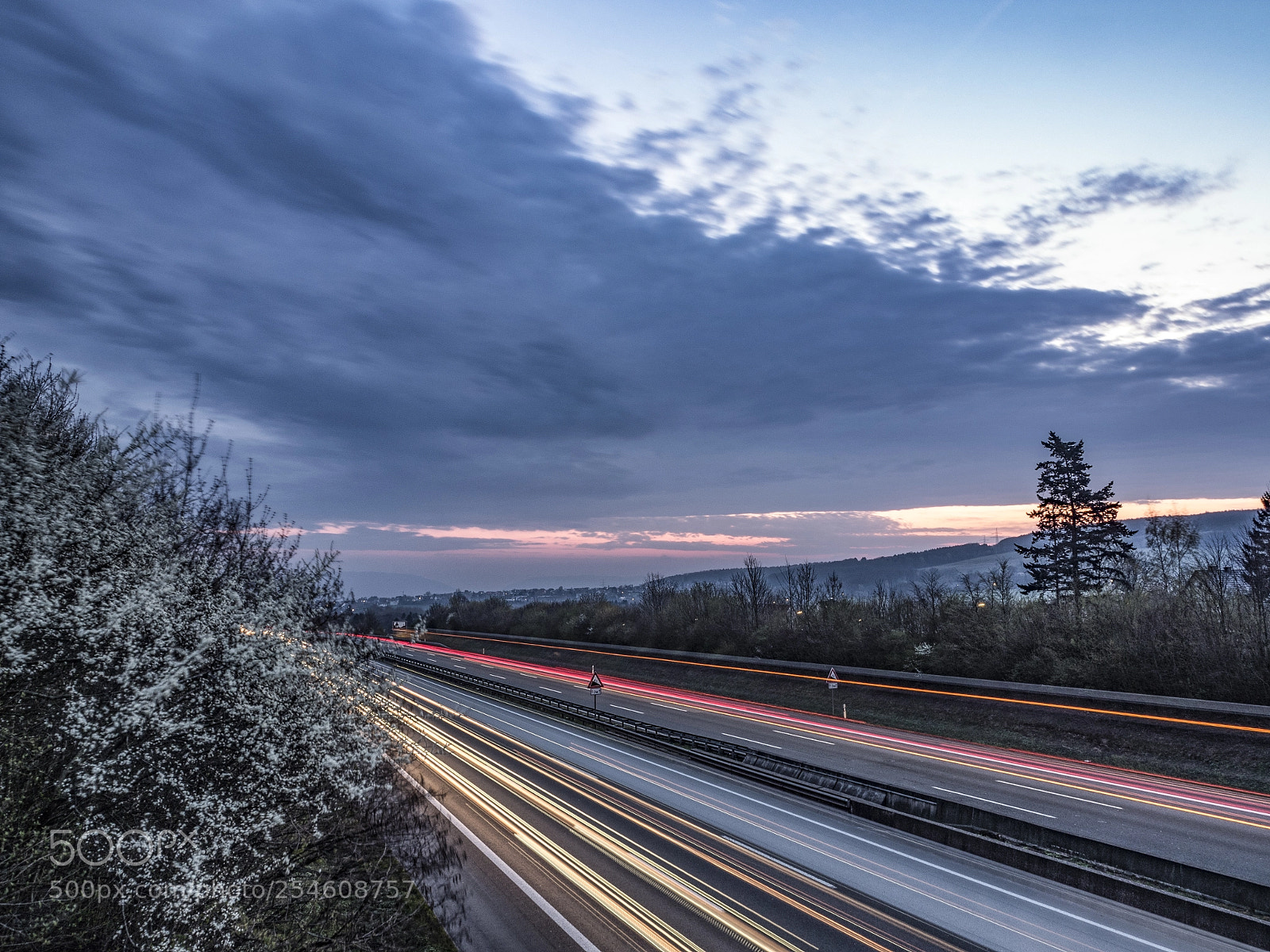 Olympus OM-D E-M5 II sample photo. On the highway photography