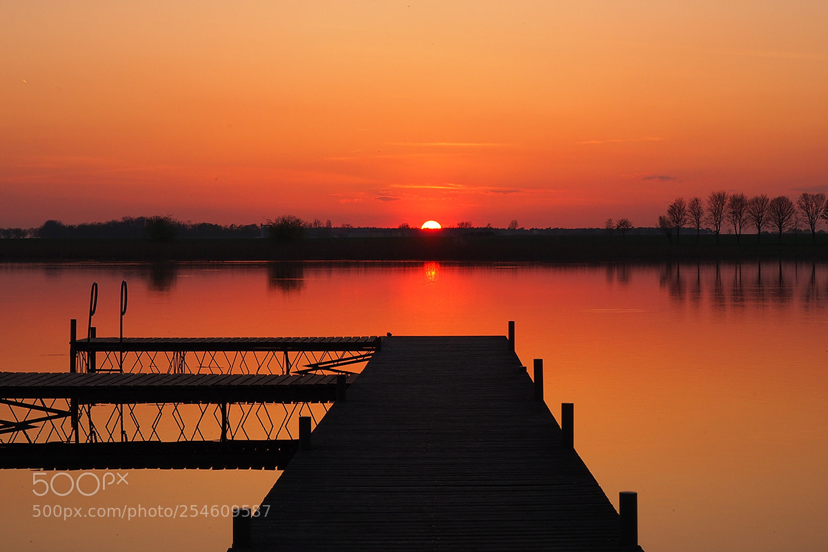 Olympus OM-D E-M5 sample photo. Lake strykowo photography