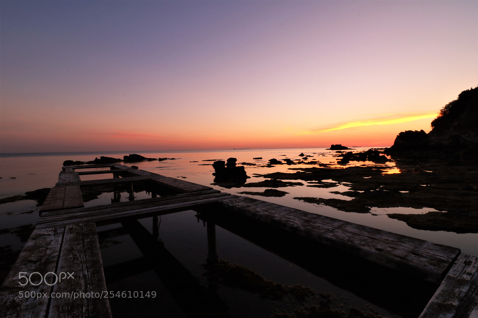 Canon EOS 760D (EOS Rebel T6s / EOS 8000D) sample photo. Sunset in antignano photography