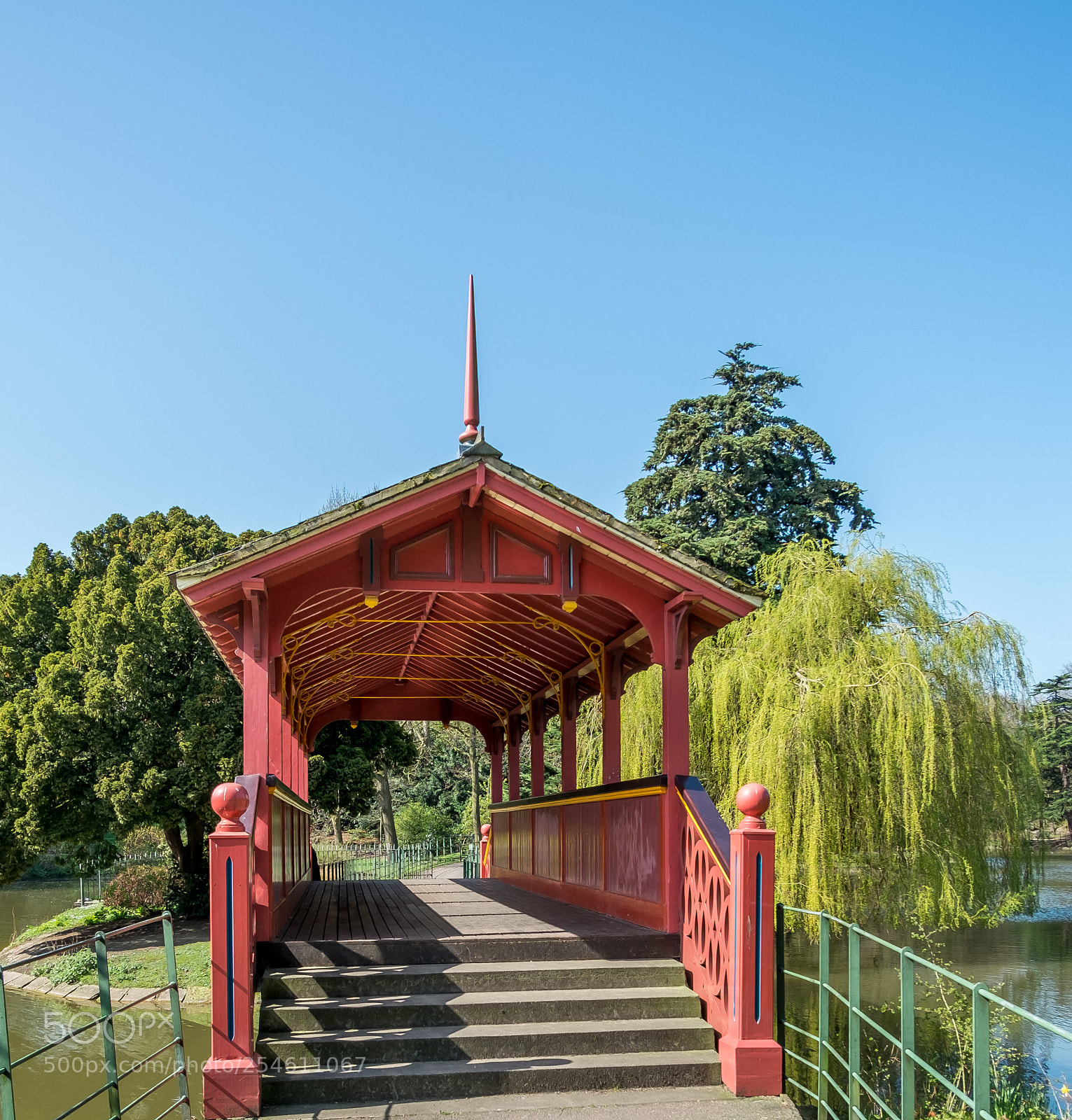 Fujifilm X-Pro1 sample photo. Bridge at birkenhead park photography
