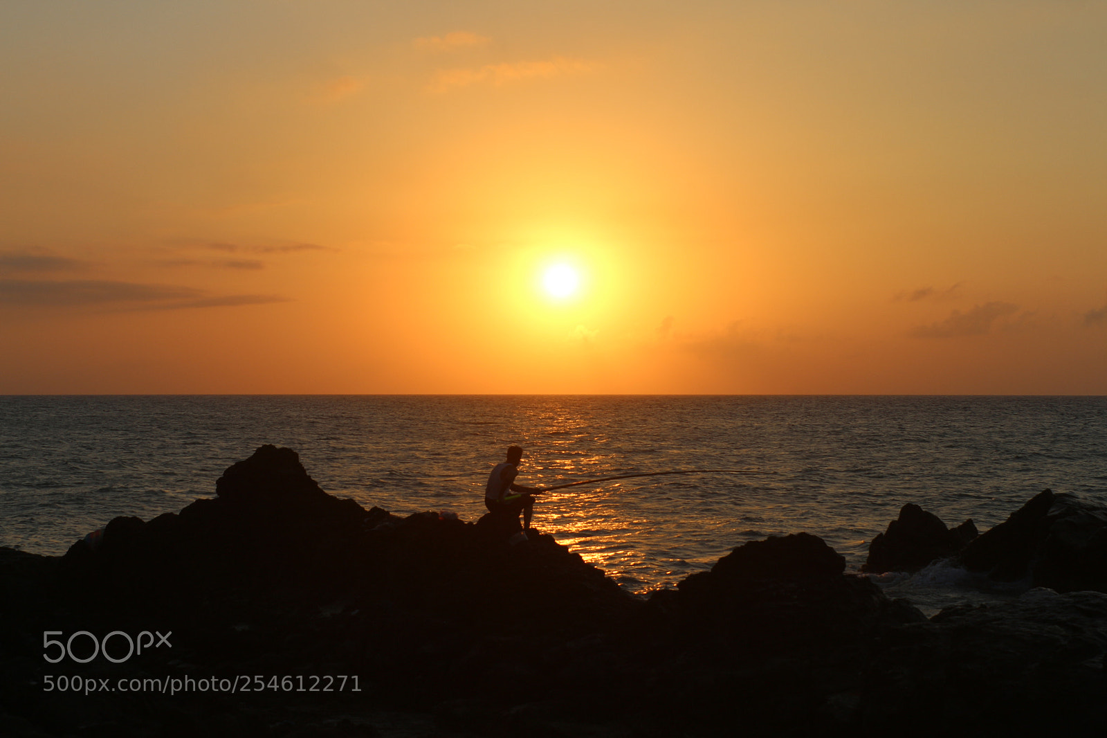Canon EOS 700D (EOS Rebel T5i / EOS Kiss X7i) sample photo. Sunset hunter photography