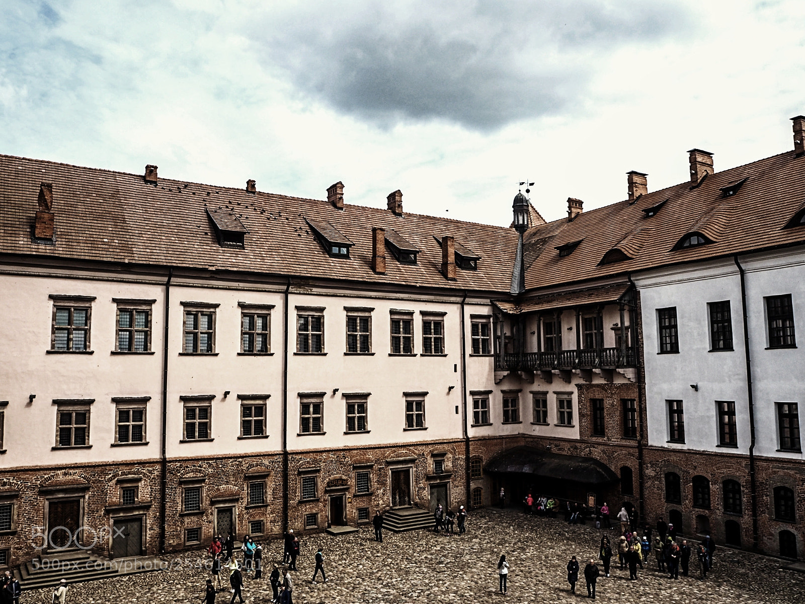 Olympus OM-D E-M10 II sample photo. Inside castle walls photography