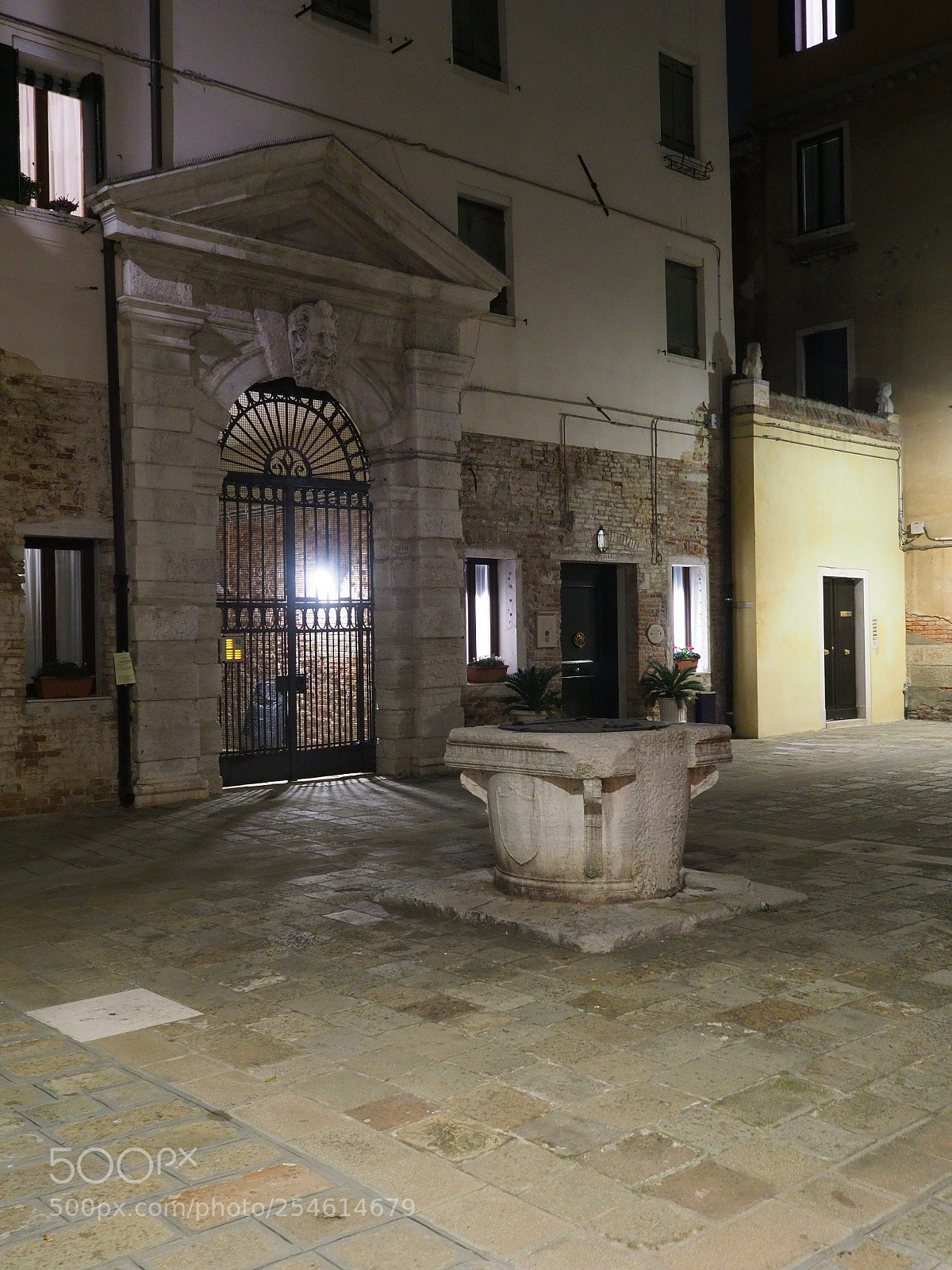 Olympus OM-D E-M1 Mark II sample photo. Venezia 17pb220741 0k em1ii photography