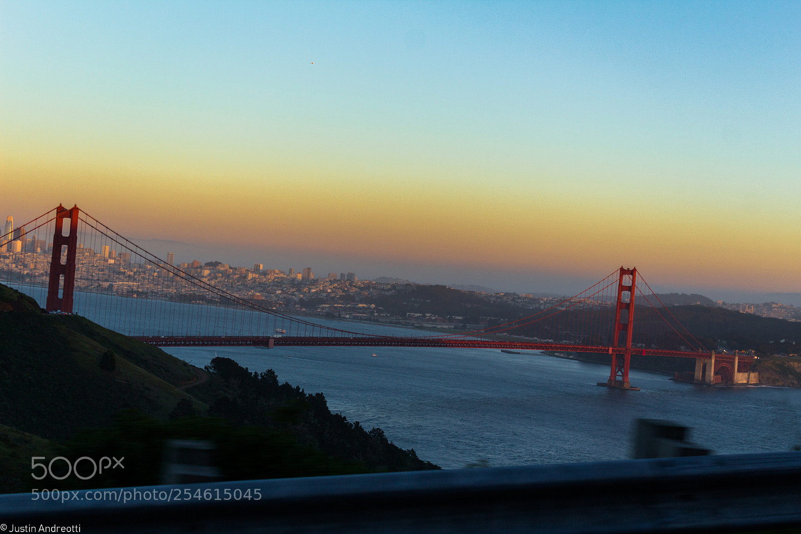 Canon EOS 1200D (EOS Rebel T5 / EOS Kiss X70 / EOS Hi) sample photo. Clear golden gate sunset photography