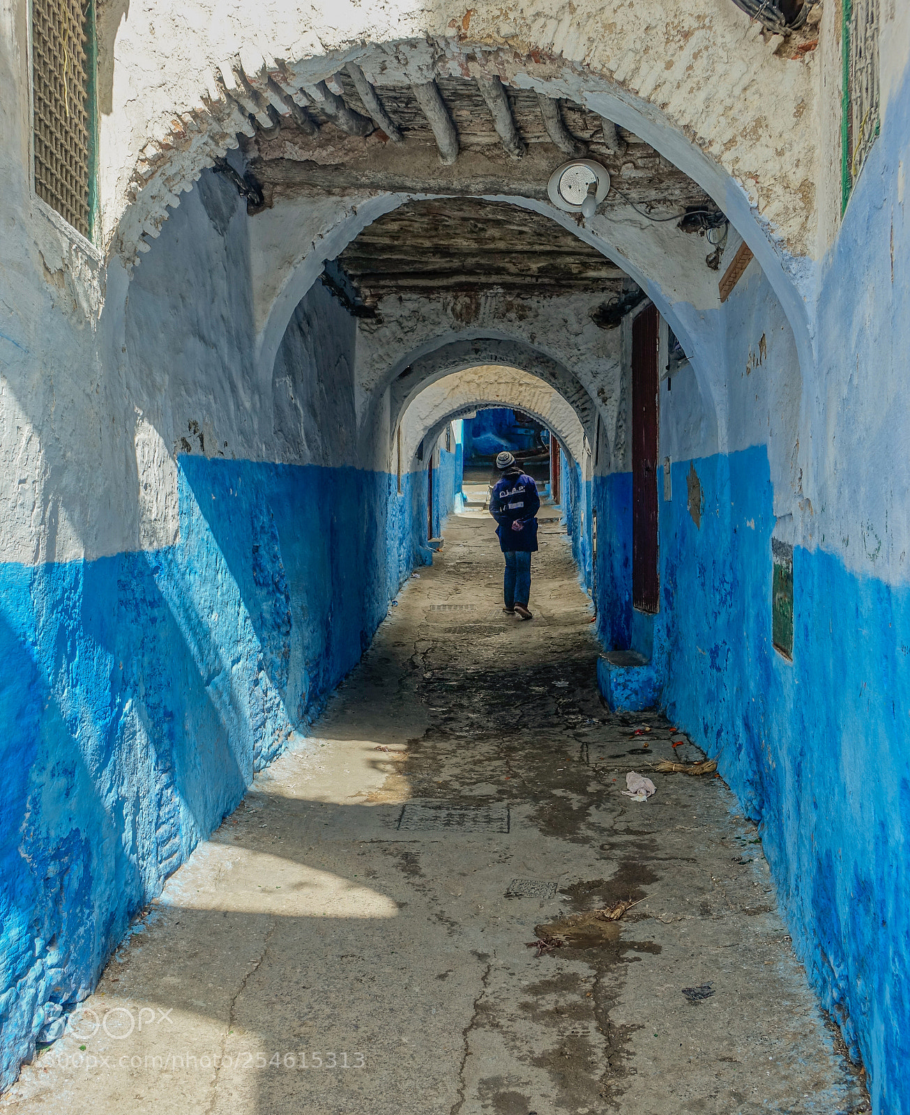 Sony Cyber-shot DSC-RX10 sample photo. Passage in the medina photography