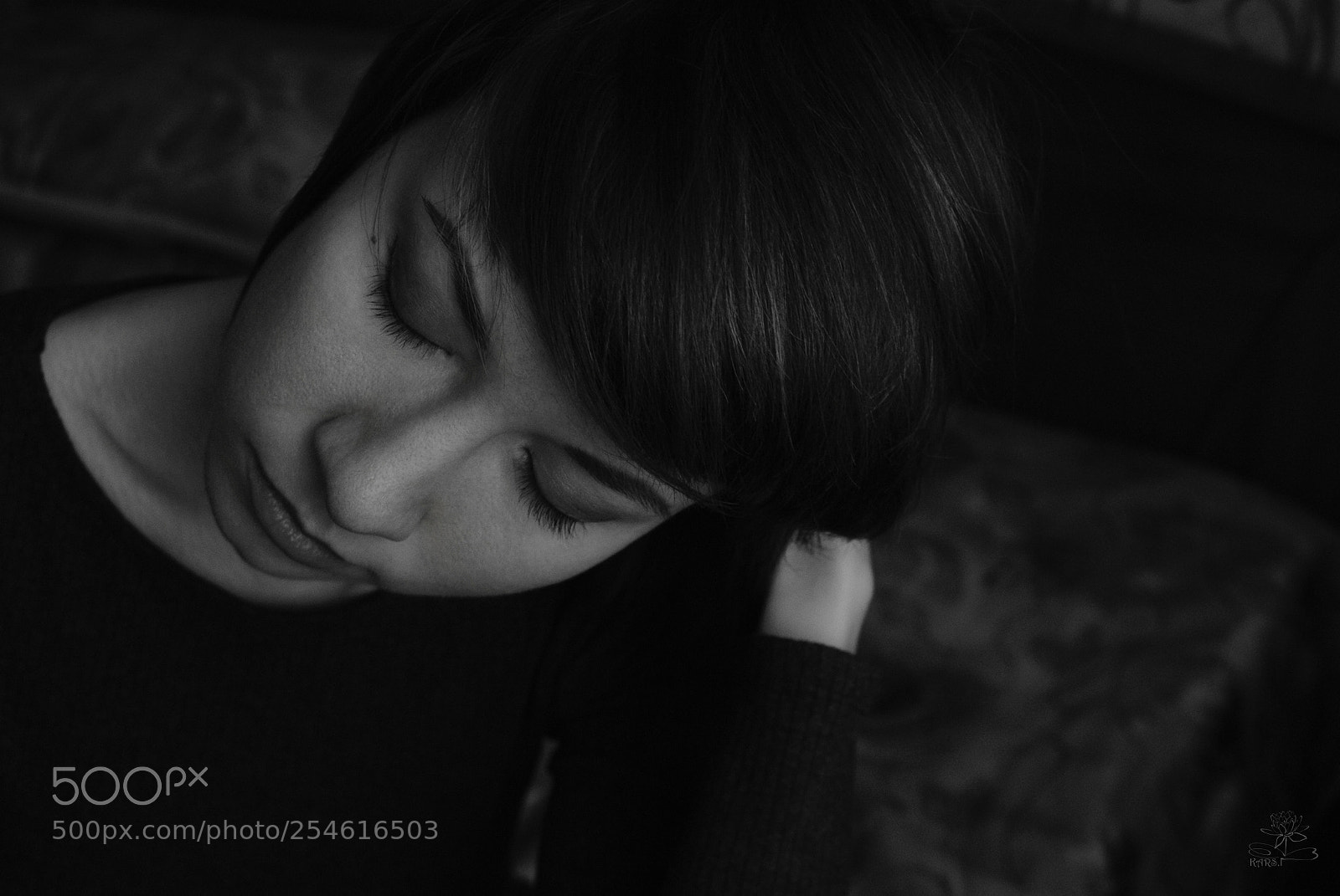 Sony Alpha DSLR-A200 sample photo. Woman's photo portrait photography