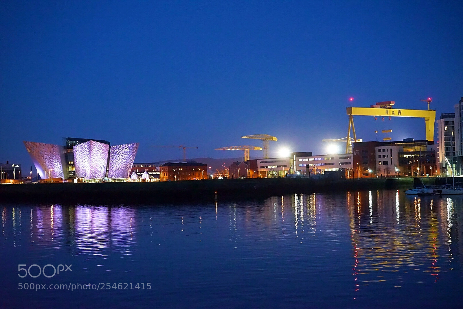 Sony a7 sample photo. Museum and crane photography