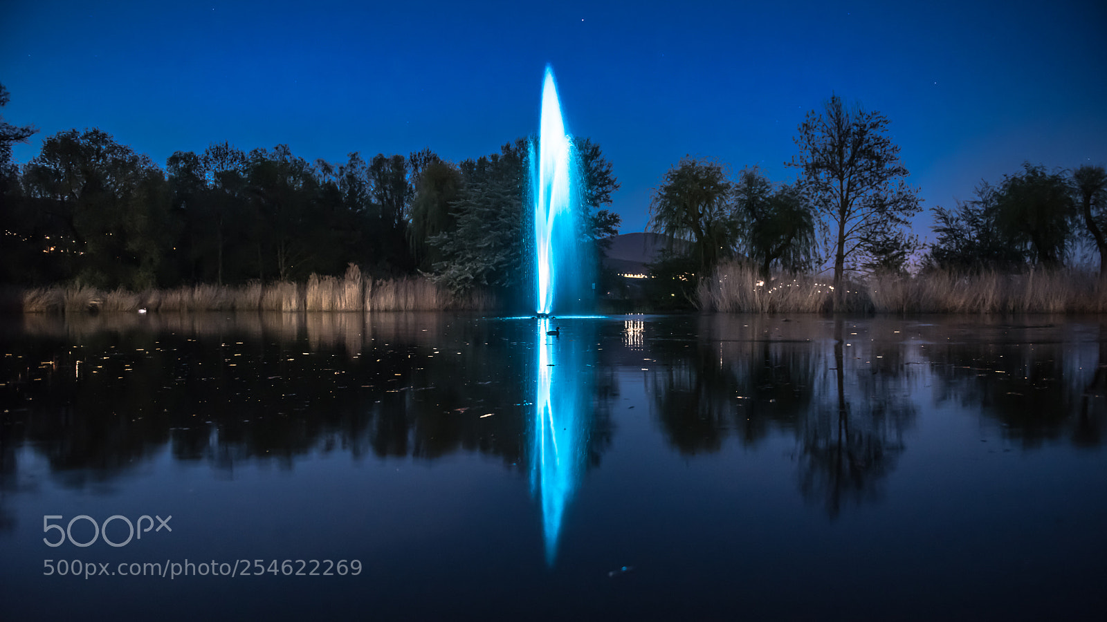 Nikon D810 sample photo. Water jet photography