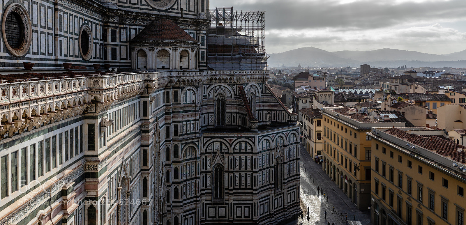 Canon EOS 5D Mark IV sample photo. Roofs of florence photography