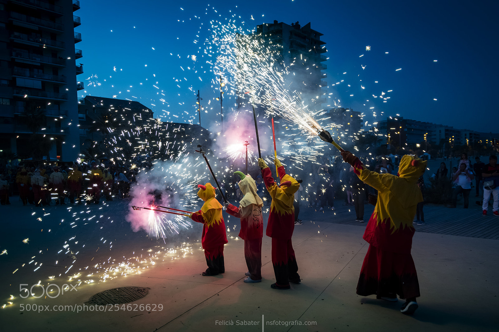 Nikon D850 sample photo. Comença el festival photography