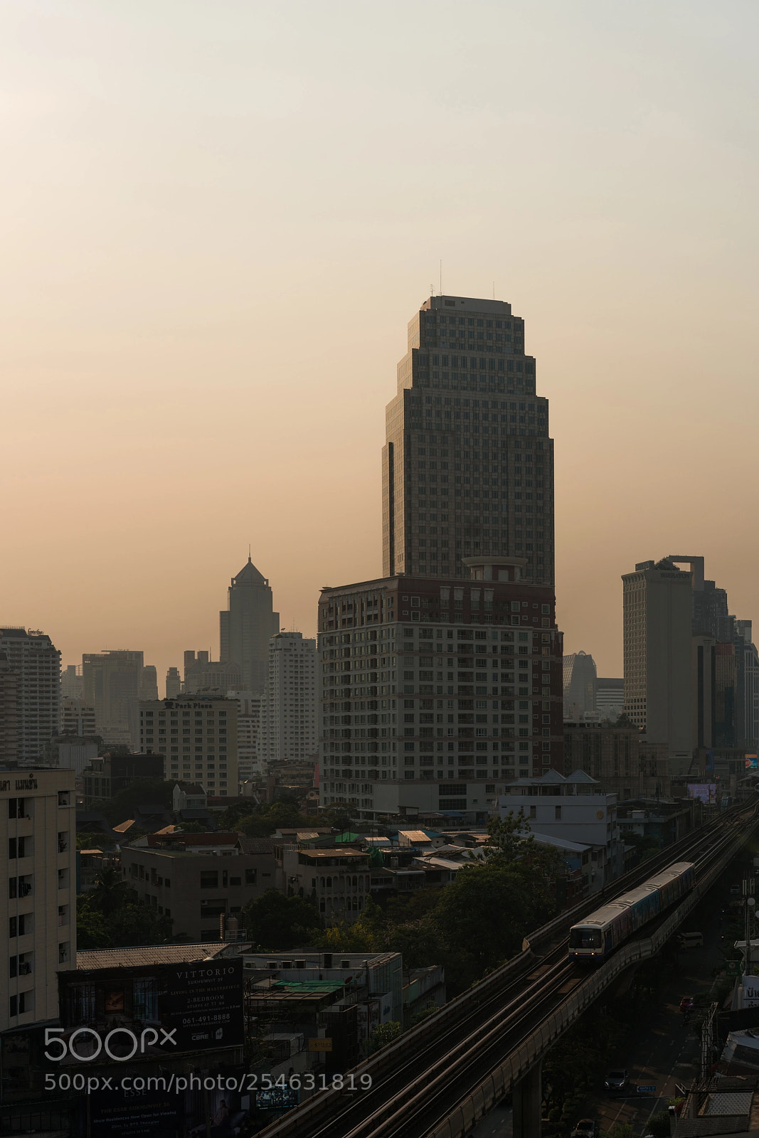 Sony a7R II sample photo. Dawn of bangkok photography