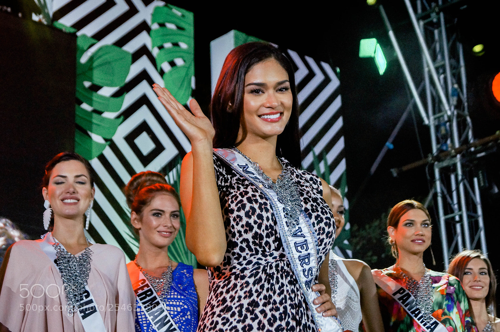 Sony SLT-A57 sample photo. Miss universe 2017 resort photography