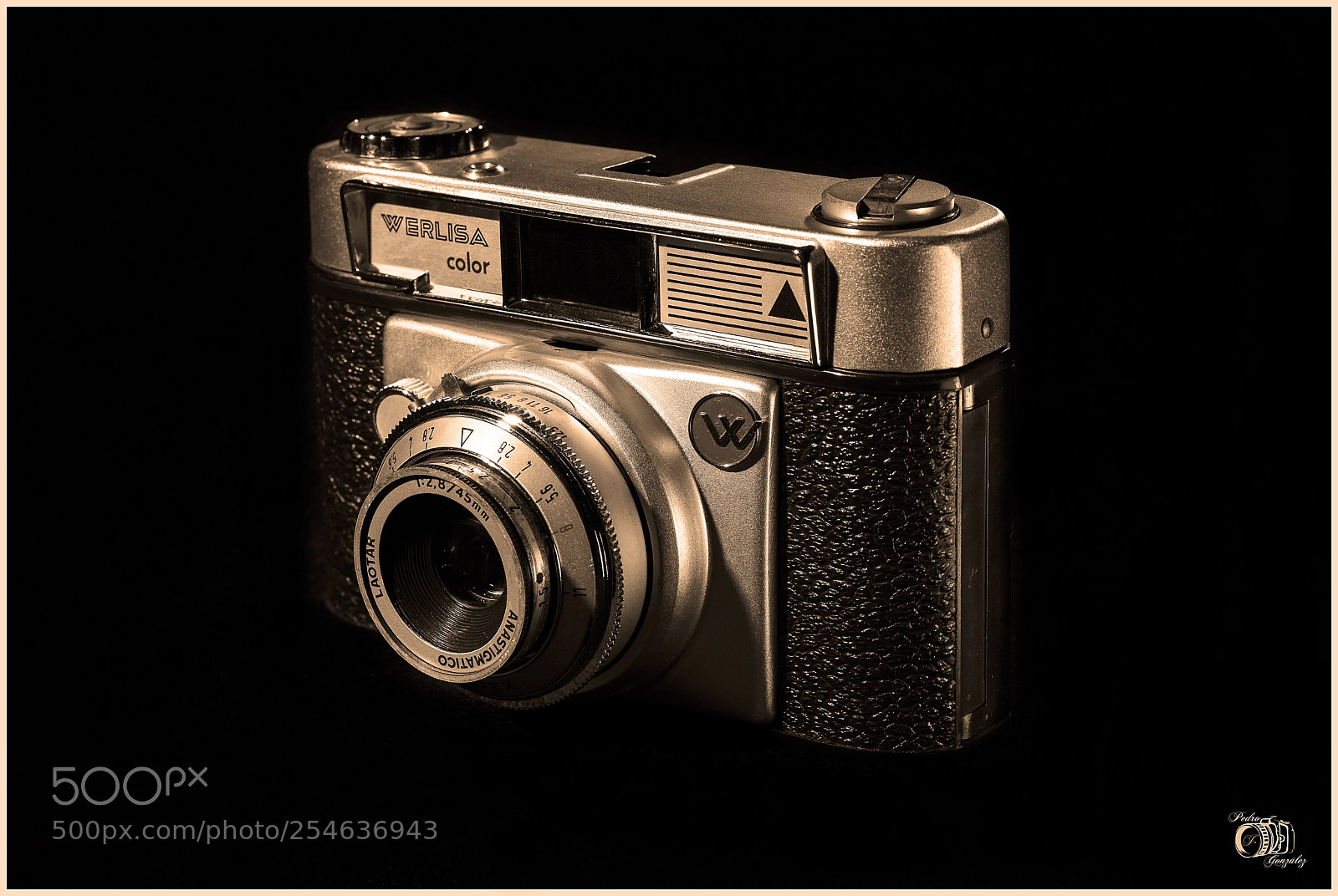 Nikon D7100 sample photo. Camara retro photography