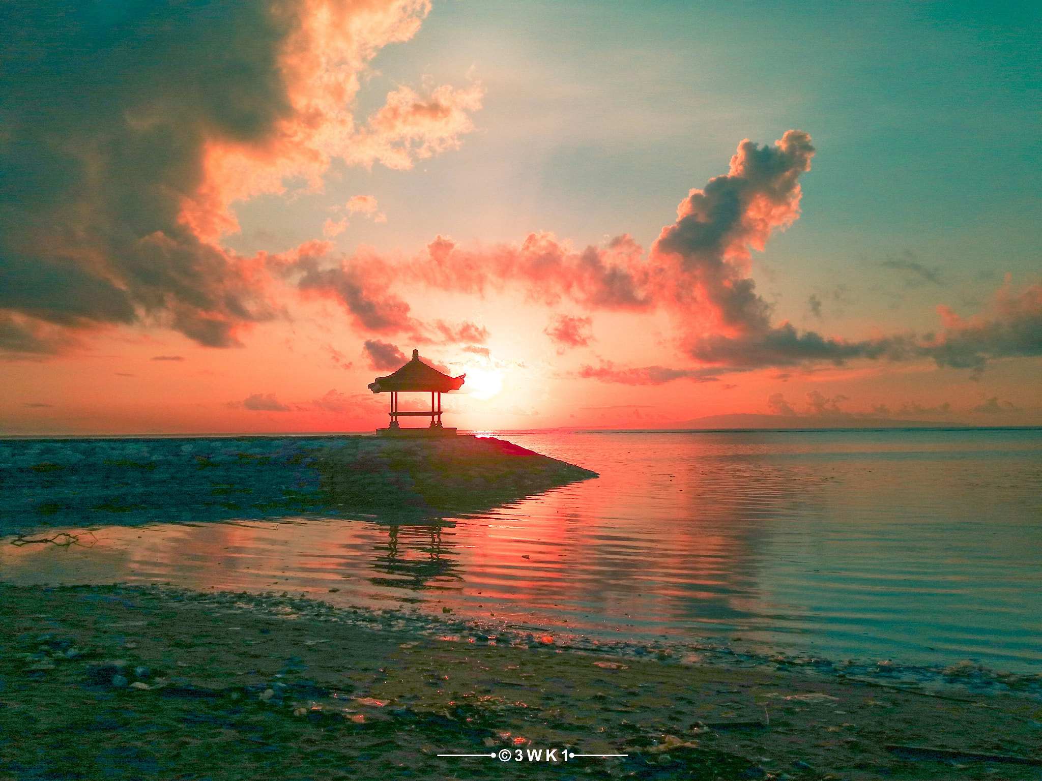 ASUS ZenFone Max Plus M1 (ZB570TL) sample photo. Sunrise at karang beach, sanur, bali photography