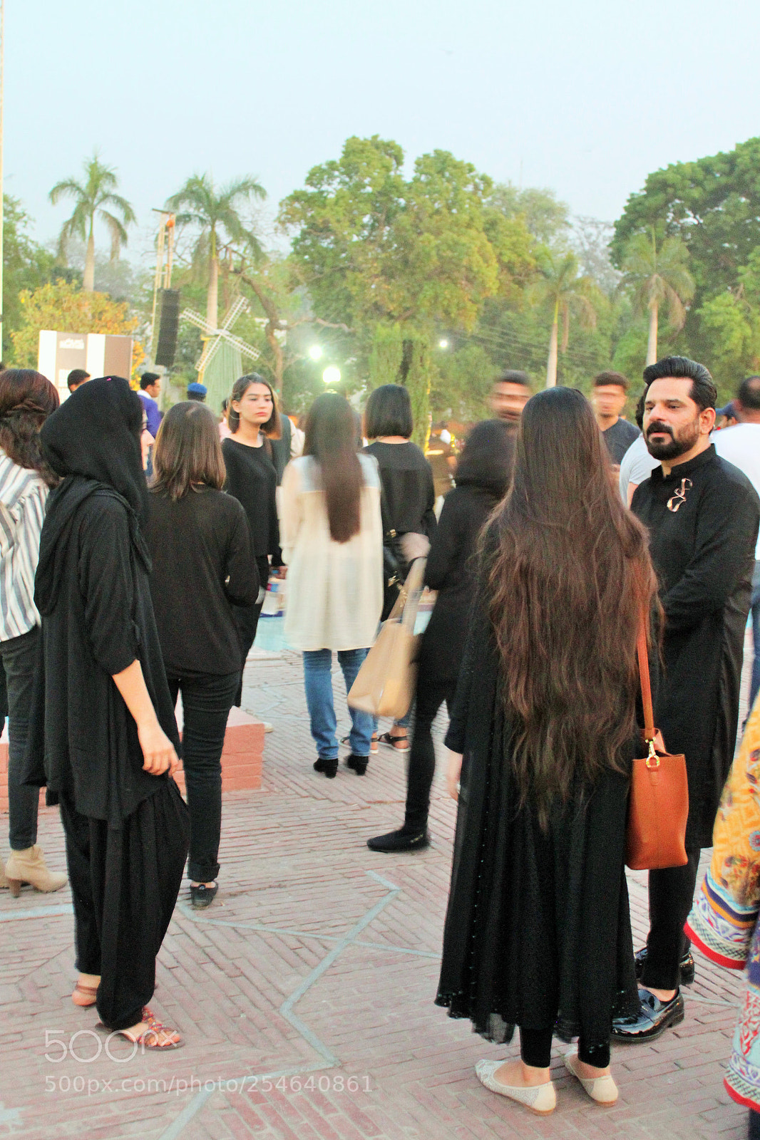 Canon EOS 500D (EOS Rebel T1i / EOS Kiss X3) sample photo. Pindropdin 4/4 @ lahore biennale photography