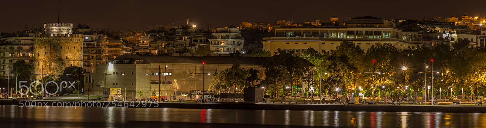 Canon EOS 1200D (EOS Rebel T5 / EOS Kiss X70 / EOS Hi) sample photo. Thessaloniki by night panorama photography