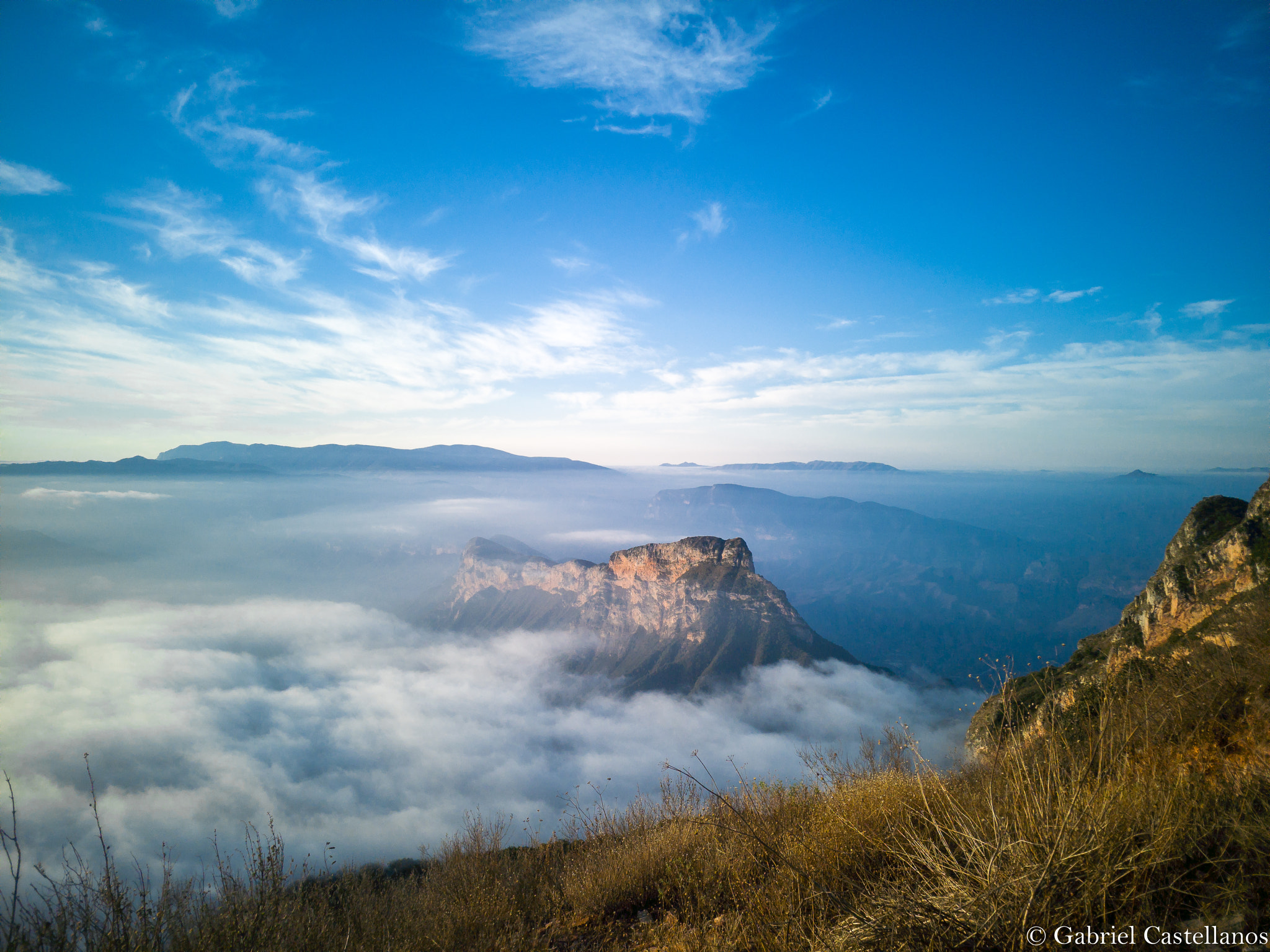 ASUS ZenFone 3 Zoom (ZE553KL) sample photo. En la cima de la montaña photography