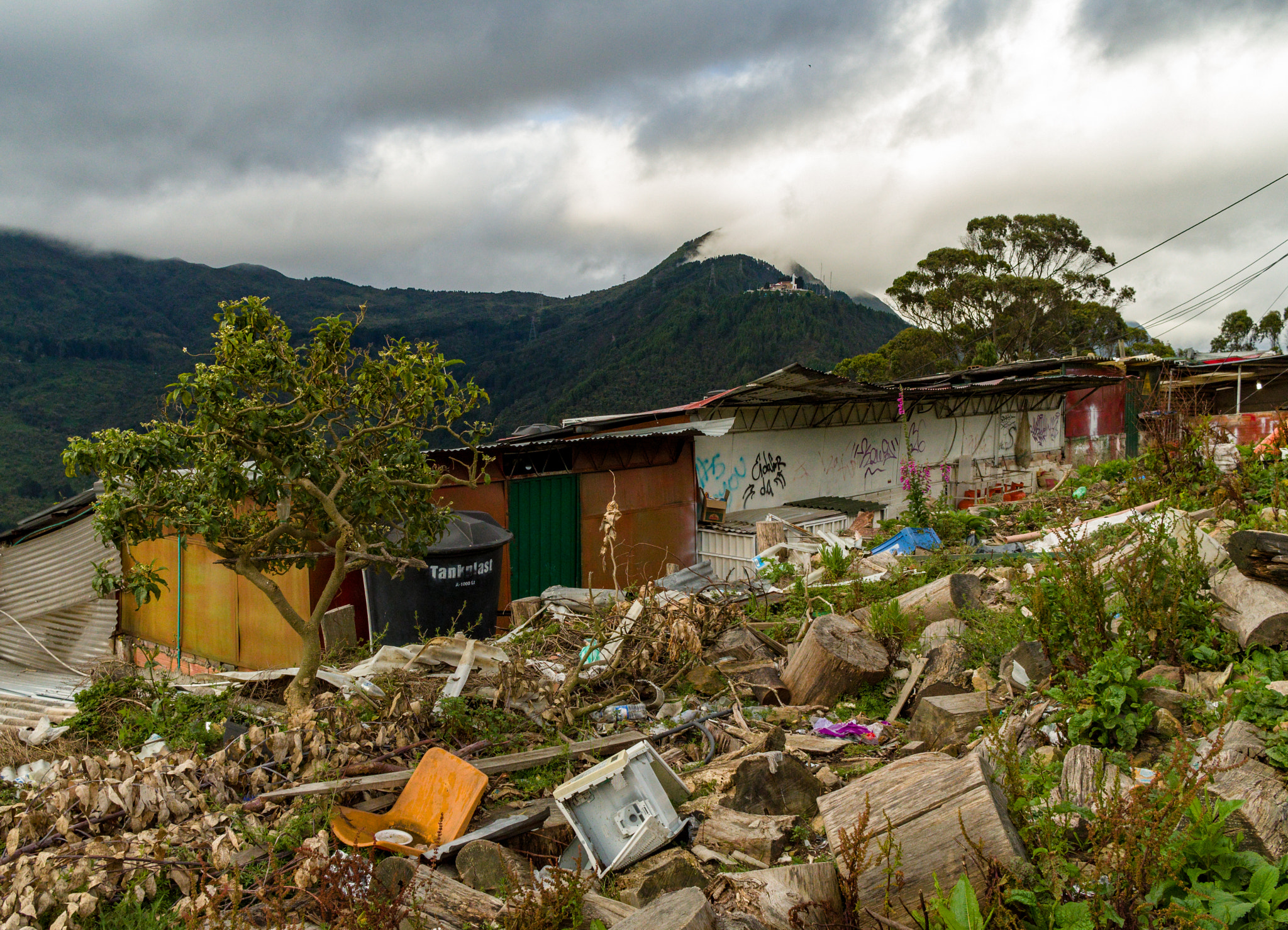 Pentax KP sample photo. Bogota church market photography