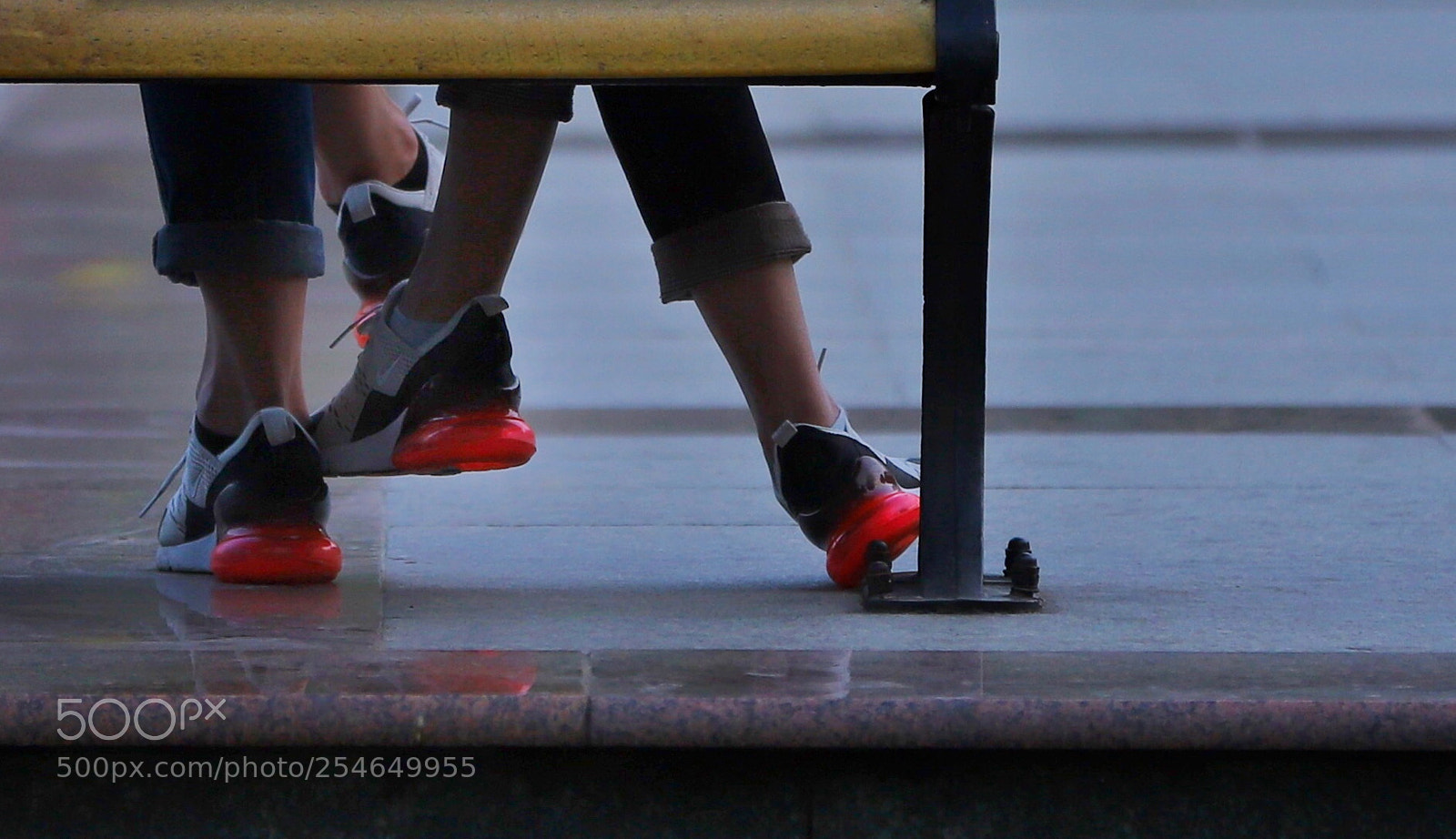 Canon EOS 6D Mark II sample photo. 时近黄昏的情侣 photography